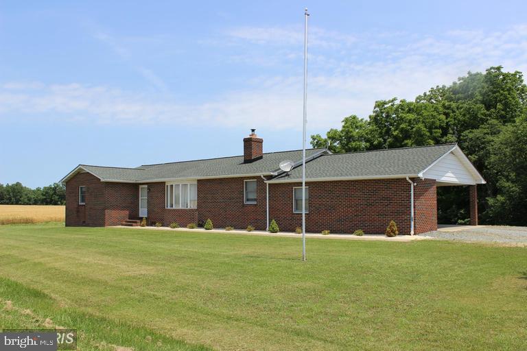 STILL POND - Residential Lease