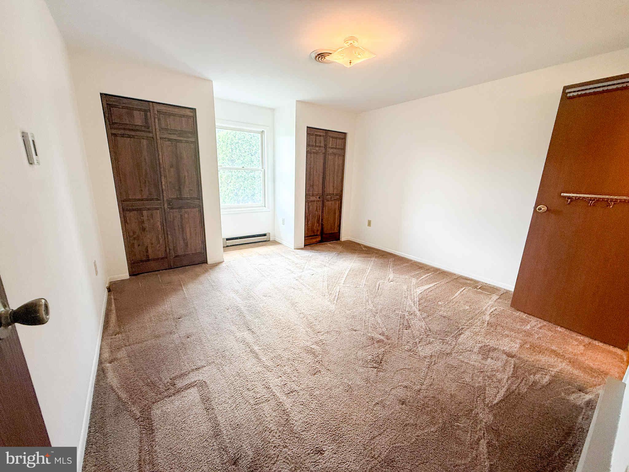 RUSTIC HILL - Residential