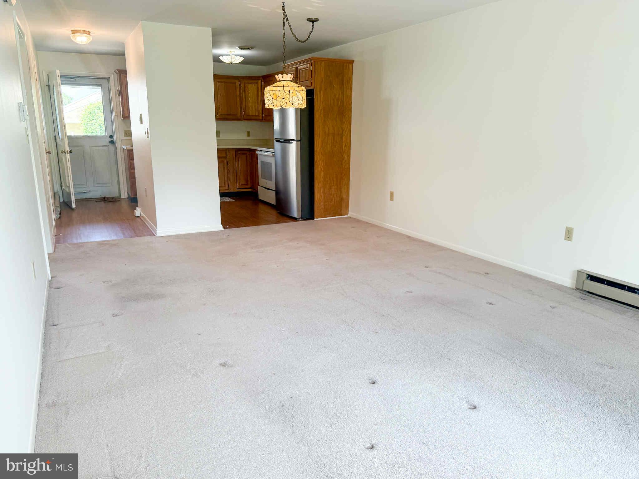 RUSTIC HILL - Residential