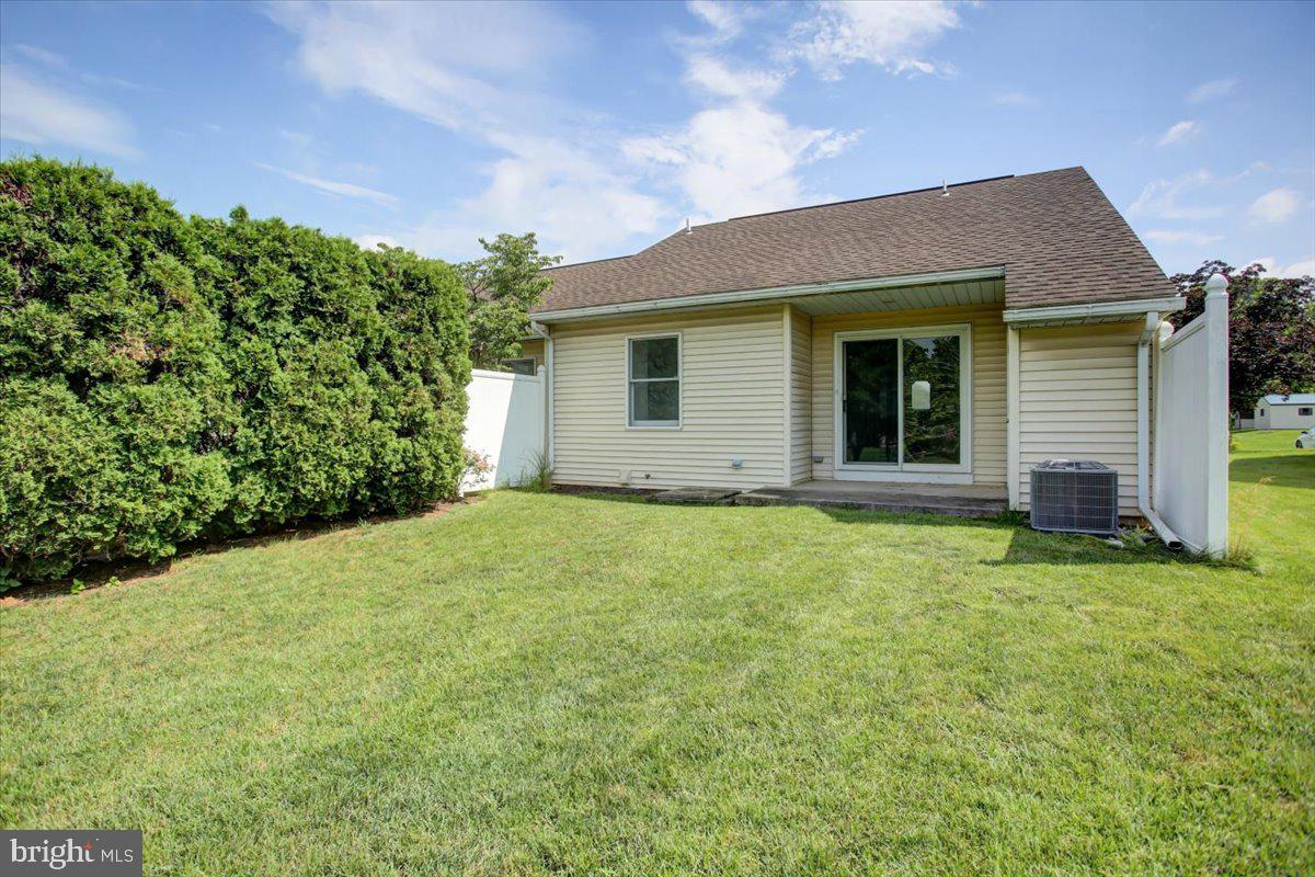 RUSTIC HILL - Residential