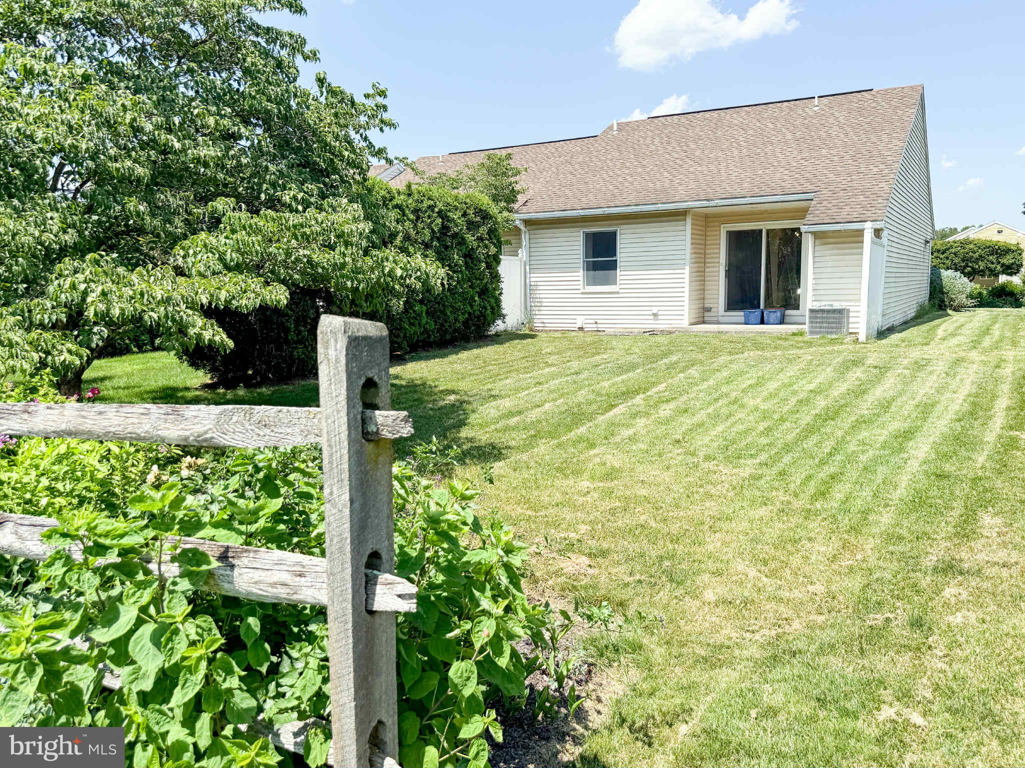 RUSTIC HILL - Residential