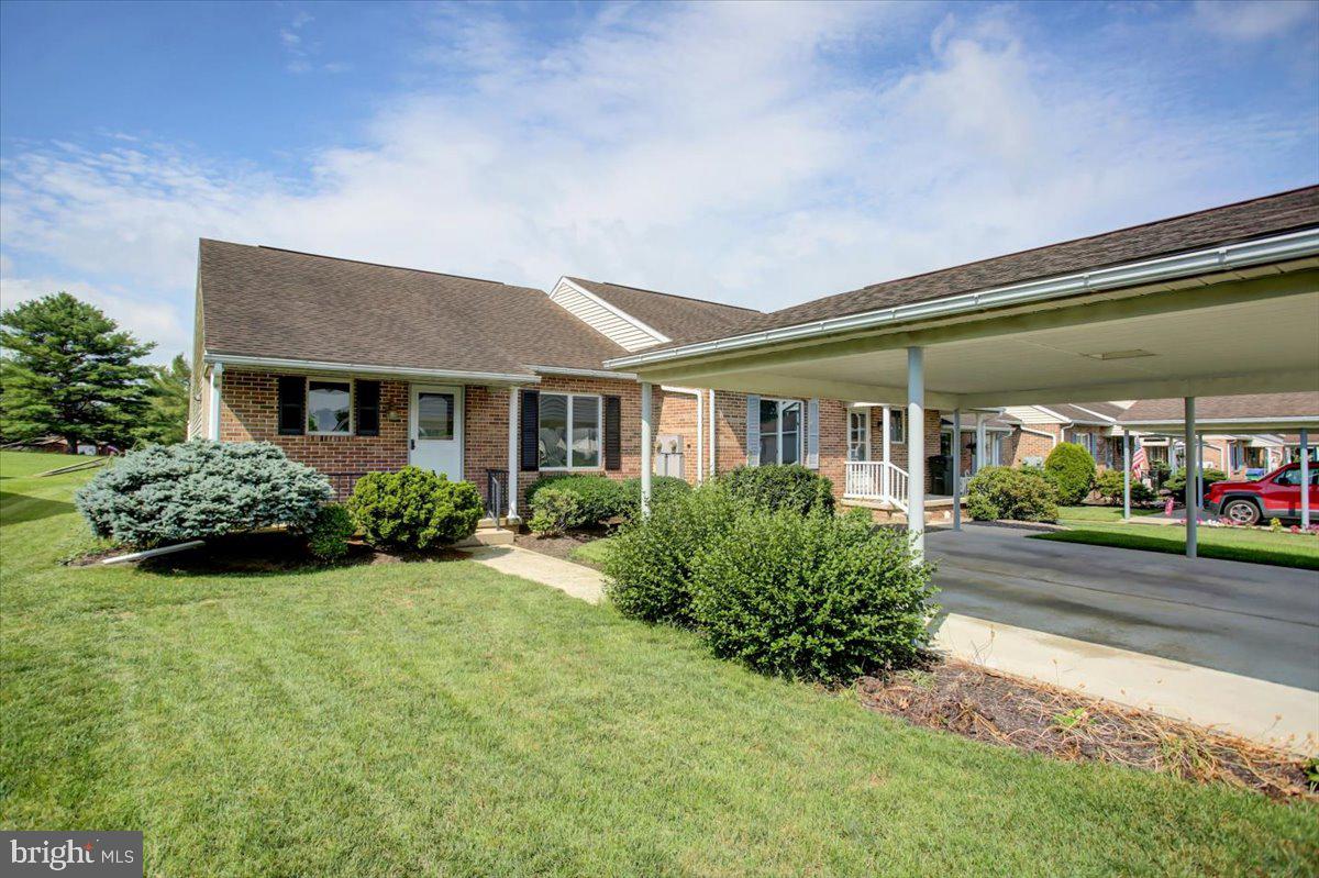 RUSTIC HILL - Residential