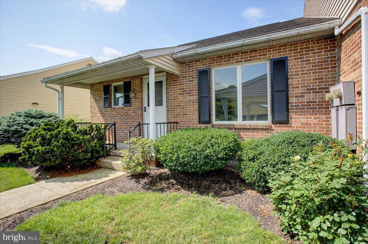 1162 WESTGATE DRIVE