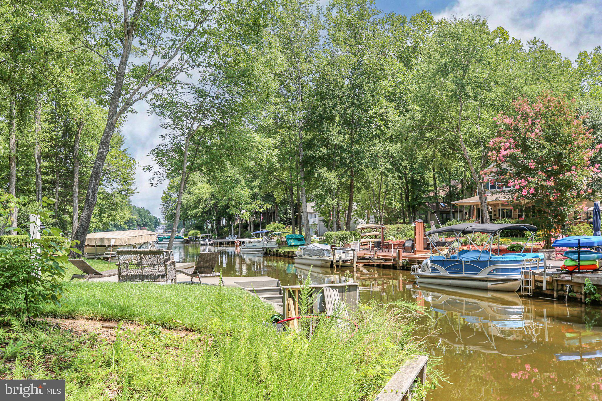 LAKE OF THE WOODS - Land