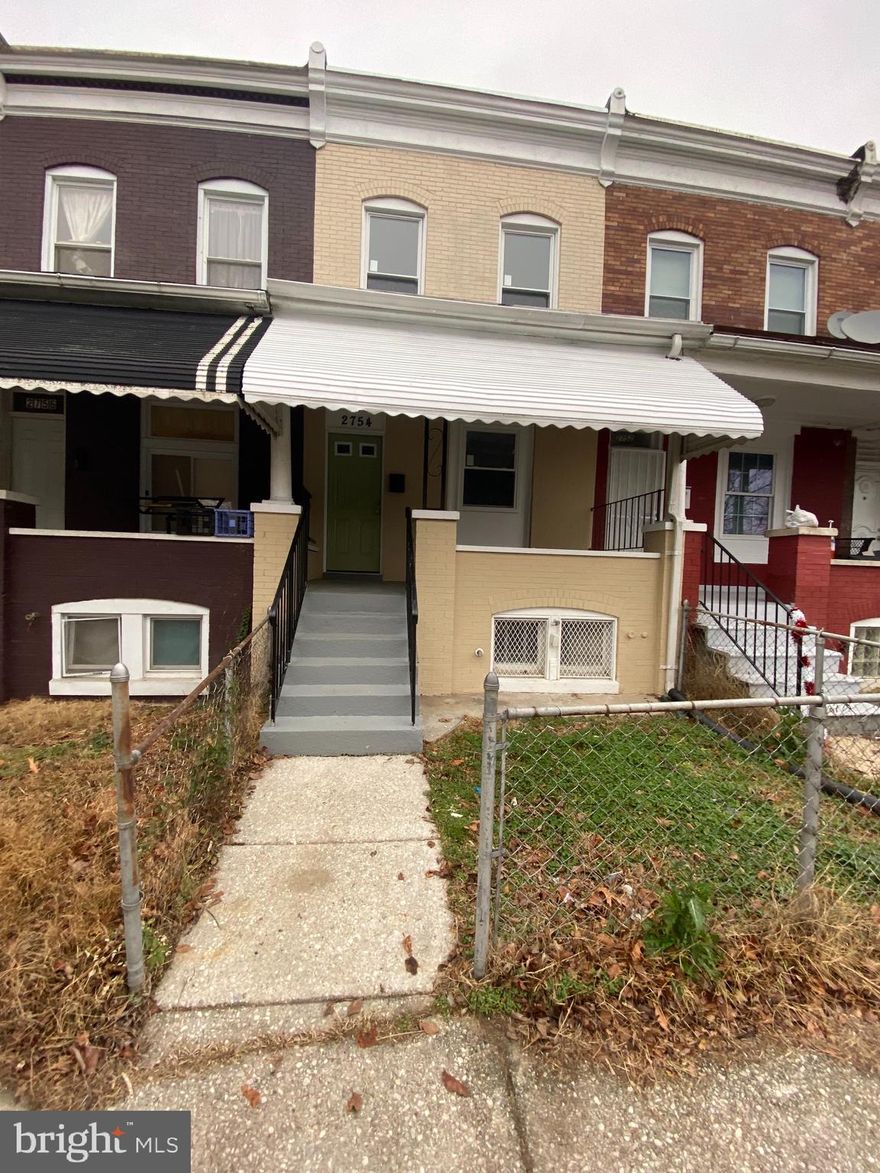 Welcome to this renovated townhome with porch  3 bedrooms and 1 bathroom. Occupancy is immediate. Security deposit due at signing of lease.