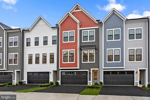 42173 BERRIER FARMS TERRACE CHANTILLY VA 20152