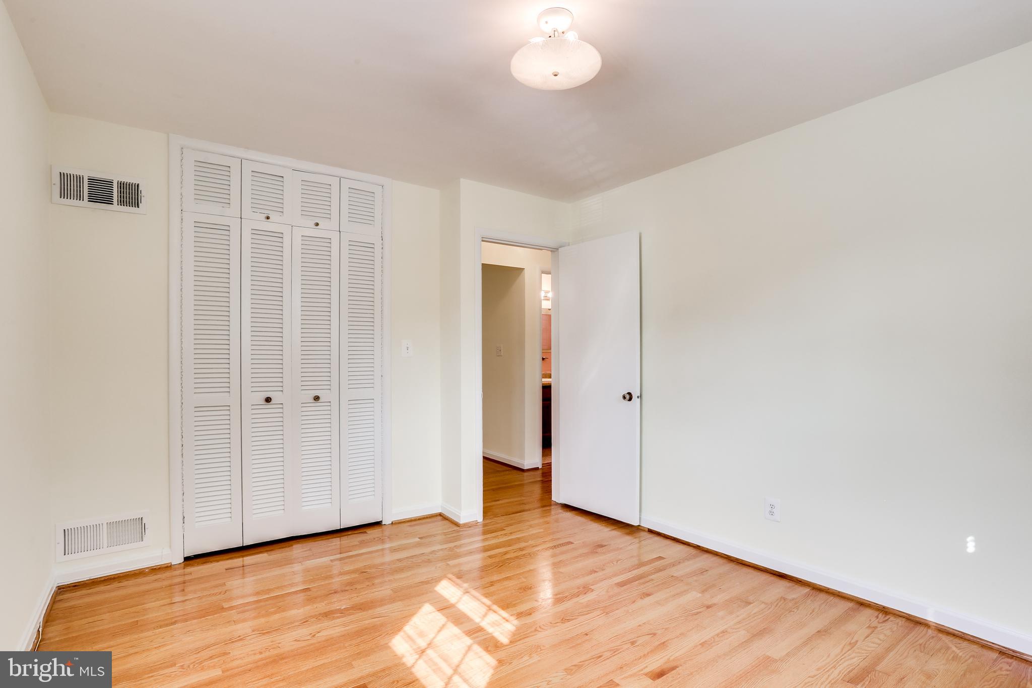 PINEVIEW - Residential Lease