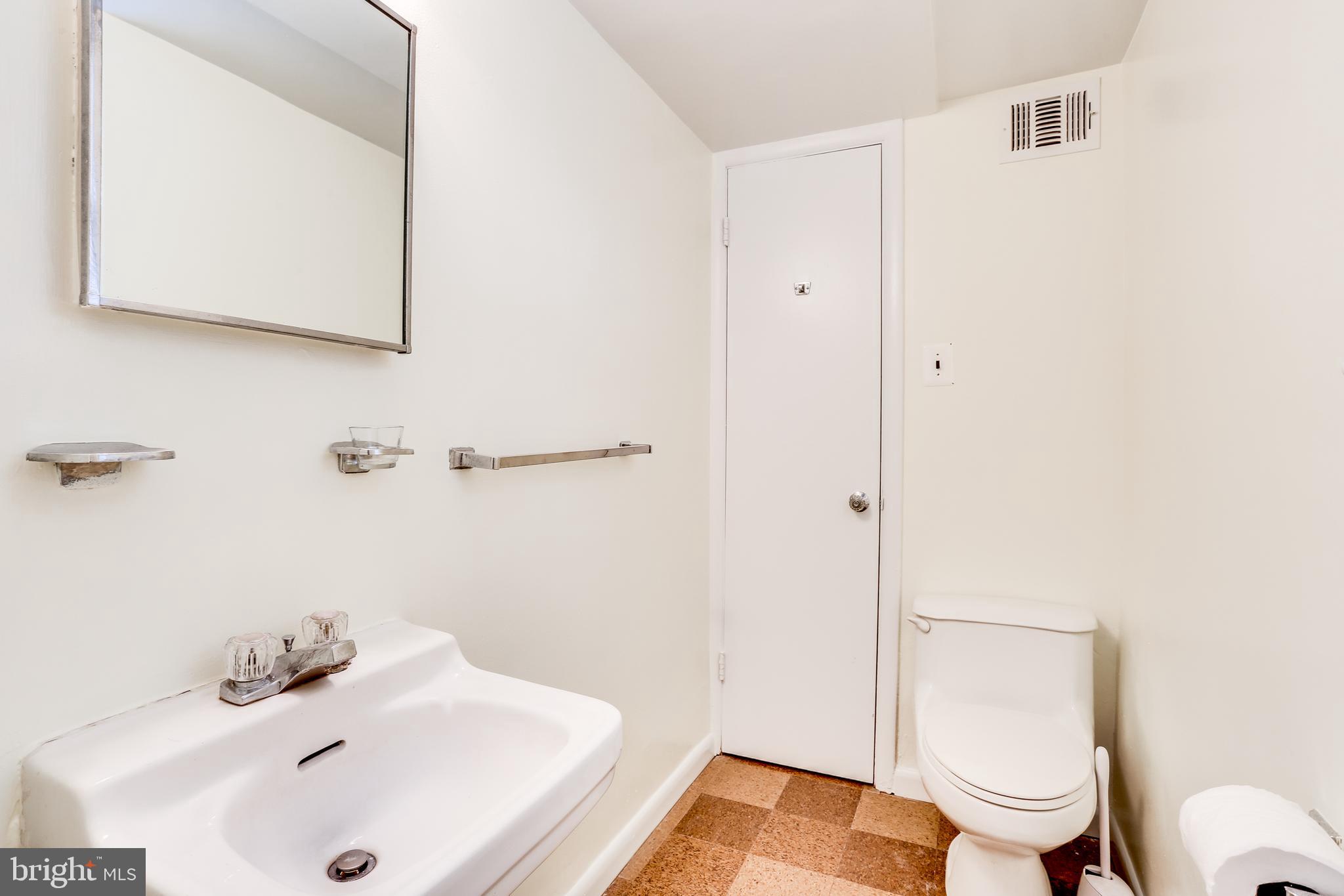 PINEVIEW - Residential Lease