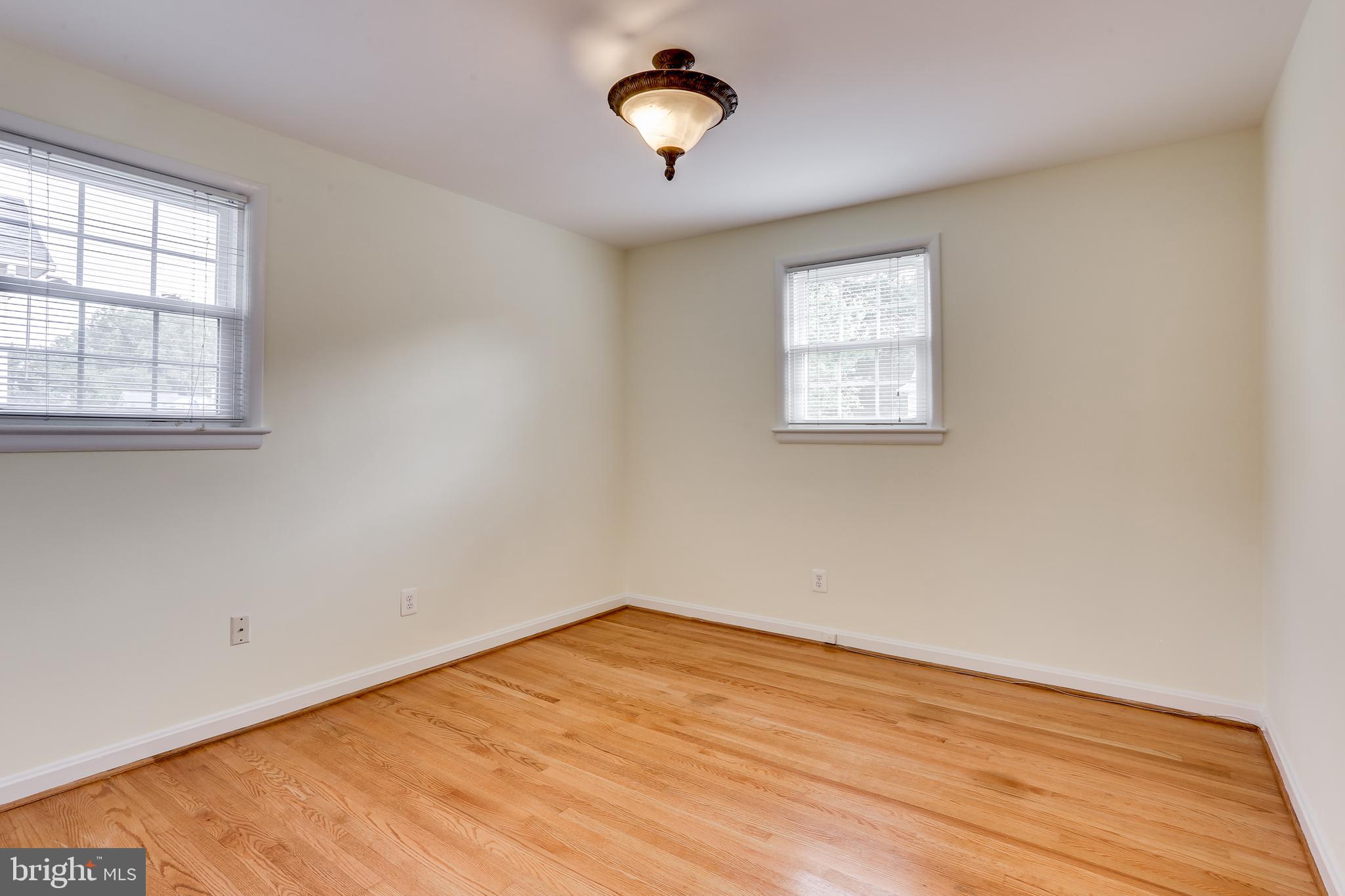 PINEVIEW - Residential Lease