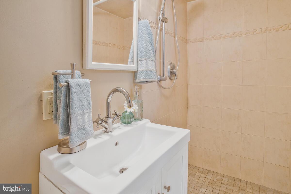 SHIPLEY - Residential