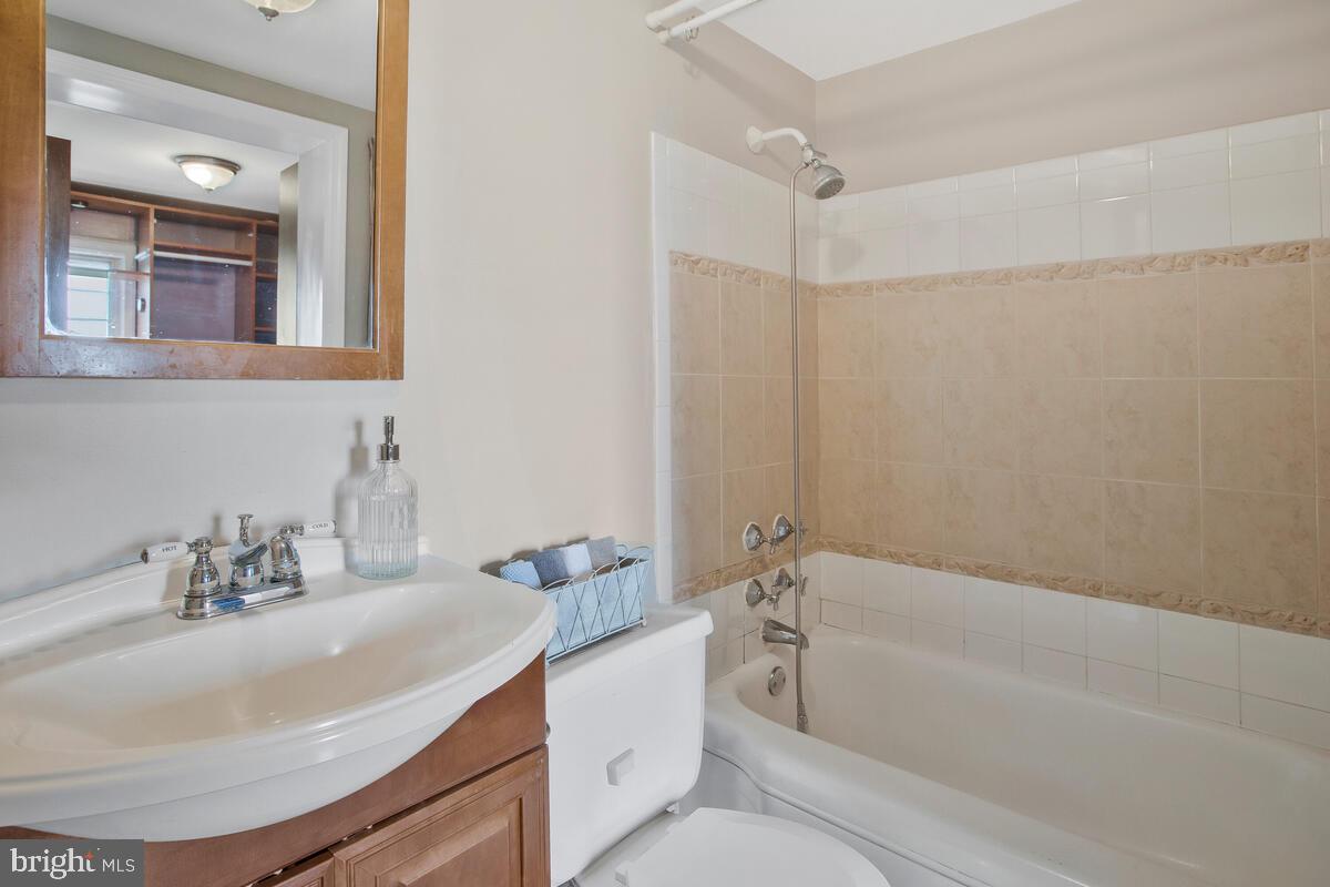 SHIPLEY - Residential