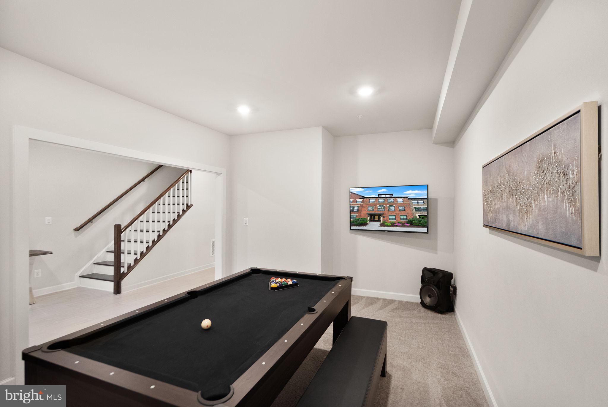 43372 APPLE ORCHARD SQUARE