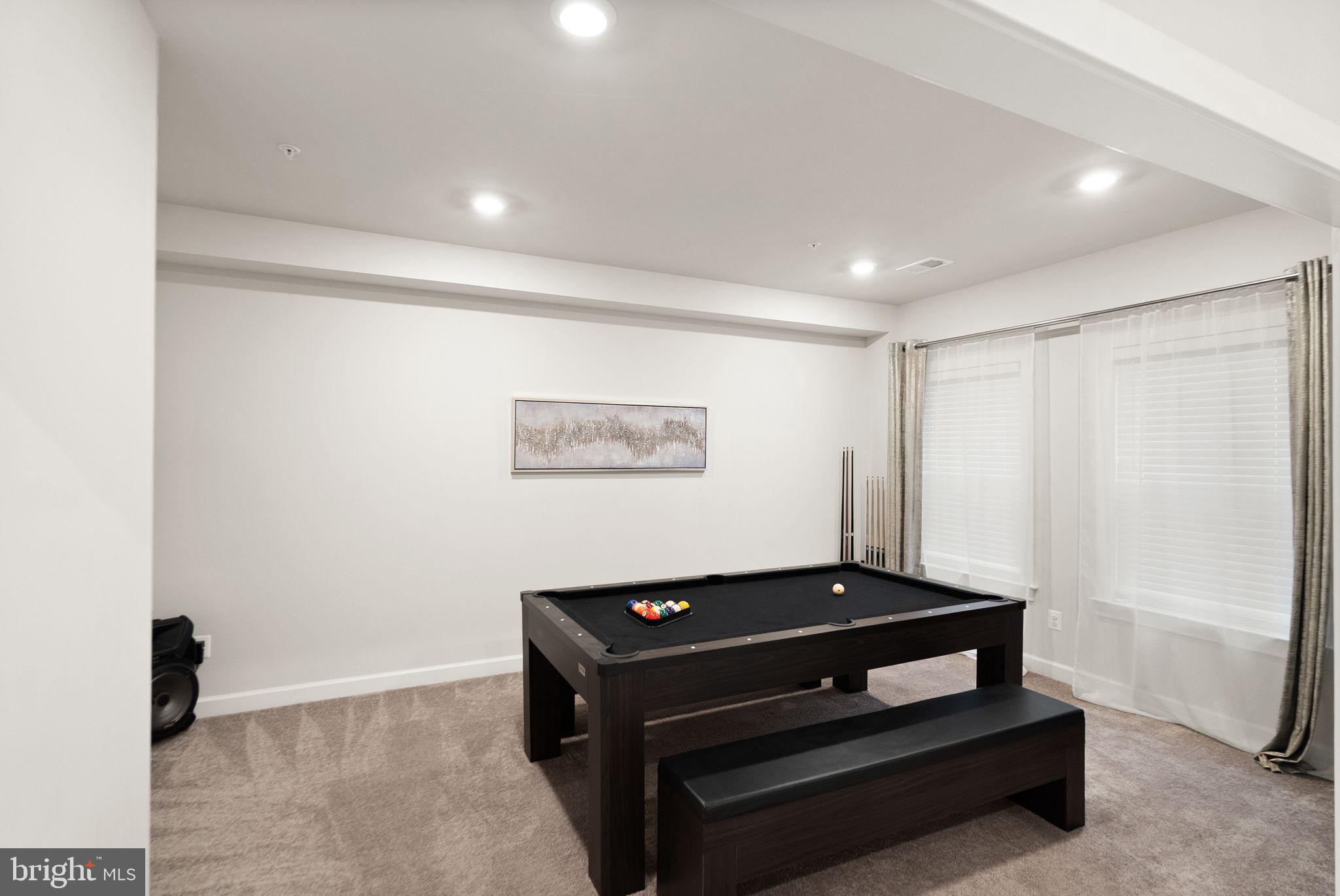 43372 APPLE ORCHARD SQUARE