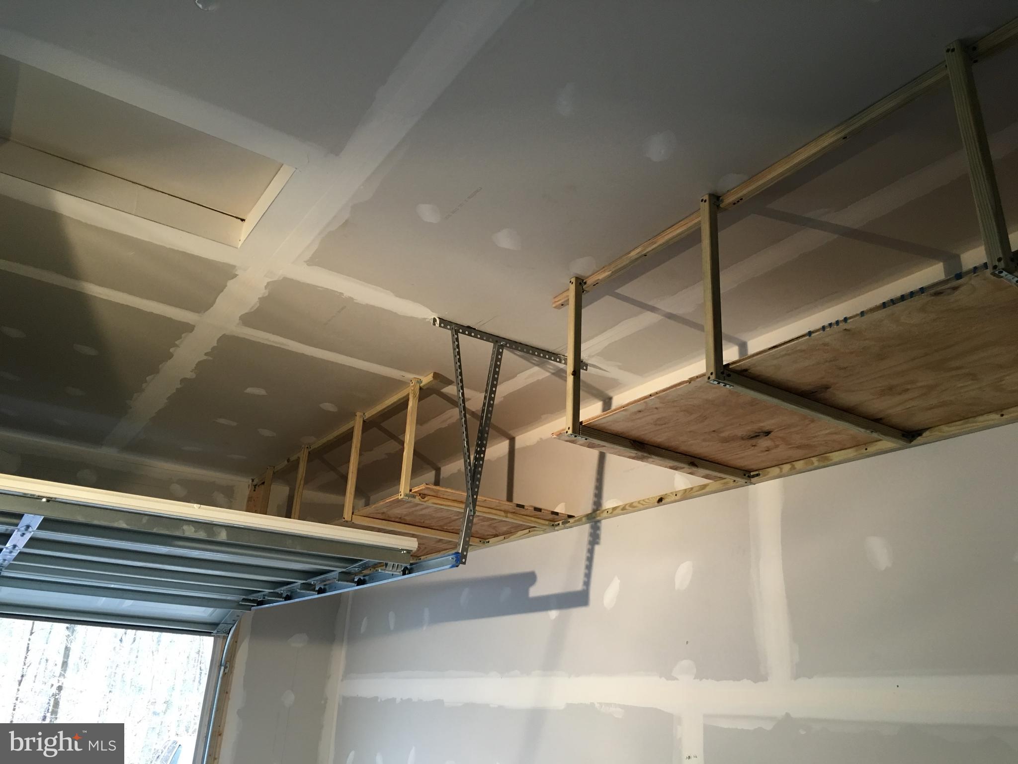 DOE RUN ESTATES - Residential