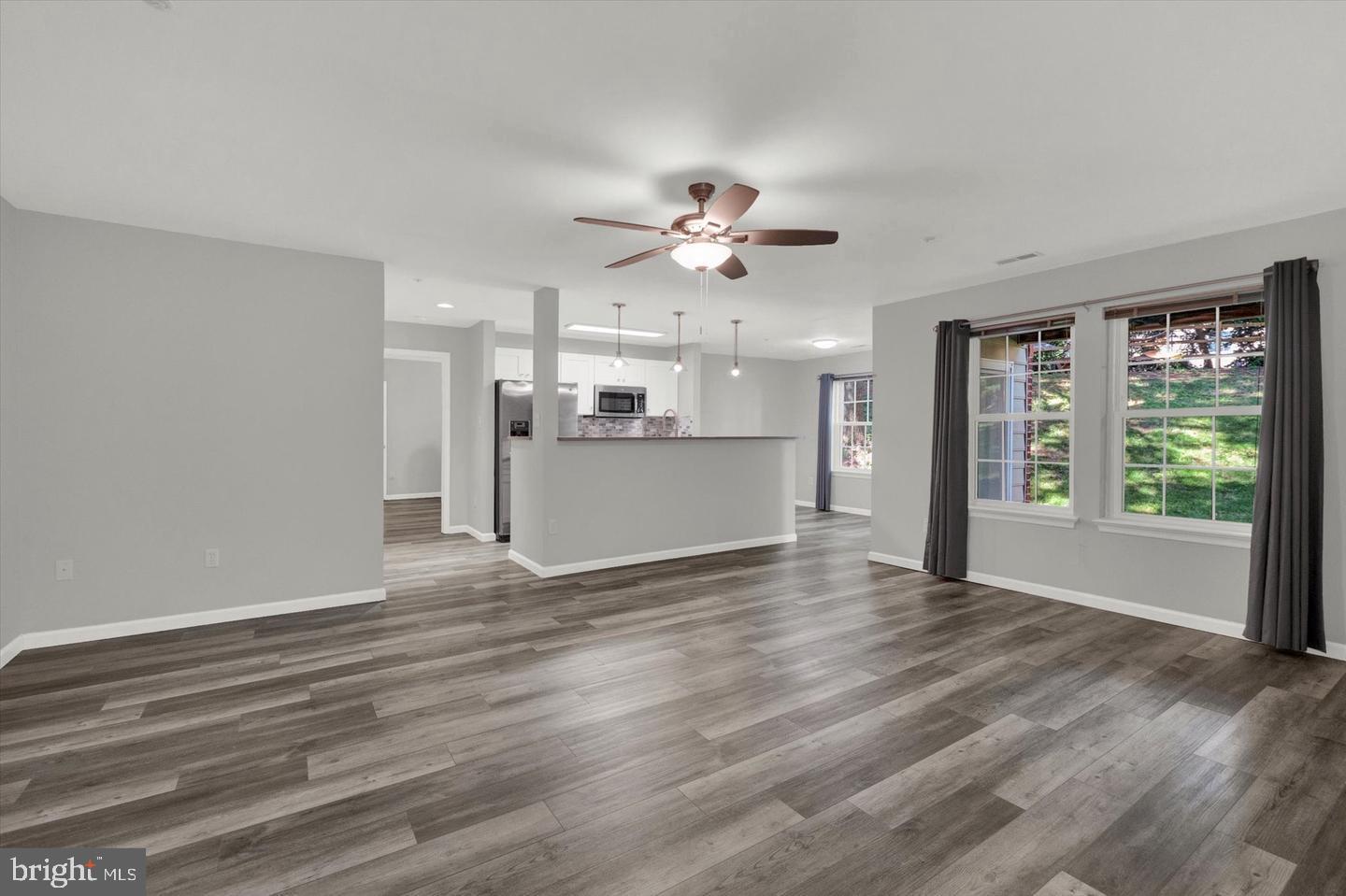 2406 ELLSWORTH WAY 1B