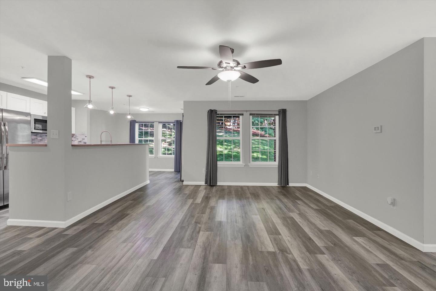 2406 ELLSWORTH WAY 1B