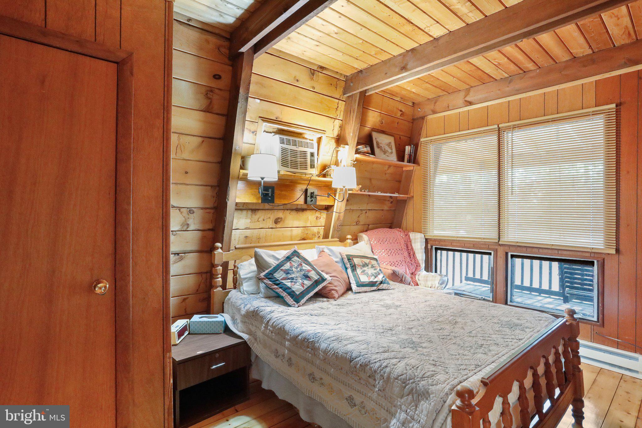 SLEEPY HOLLOW - Residential