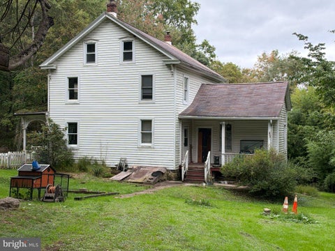 Homes For Sale - 809 Clamtown Road<br/> Schuylkill County, NEW RINGGOLD, PA 17960