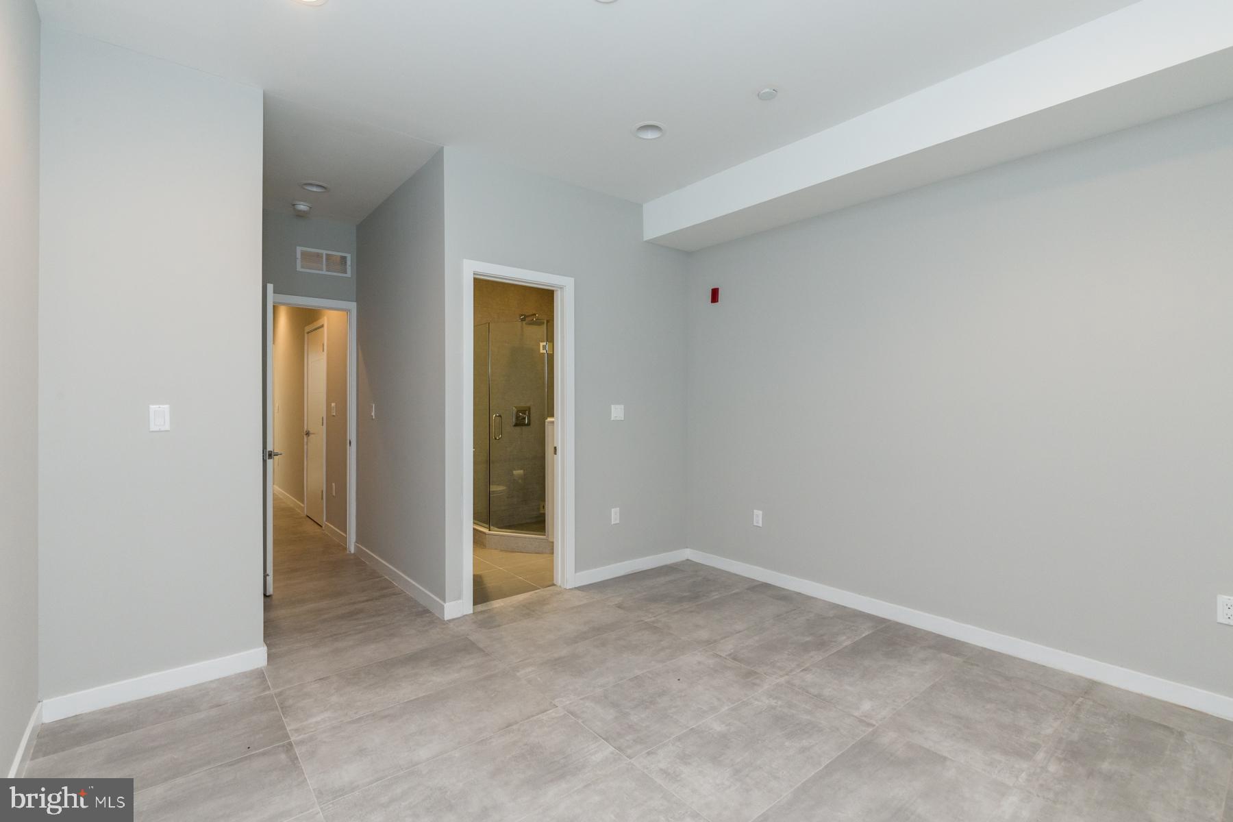 CENTER CITY - Residential Lease