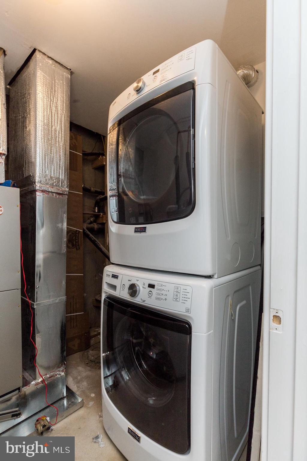 CENTER CITY - Residential Lease