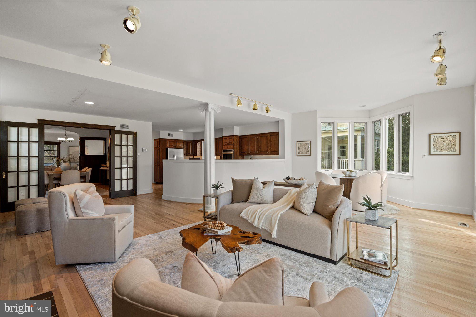 CHEVY CHASE - Residential