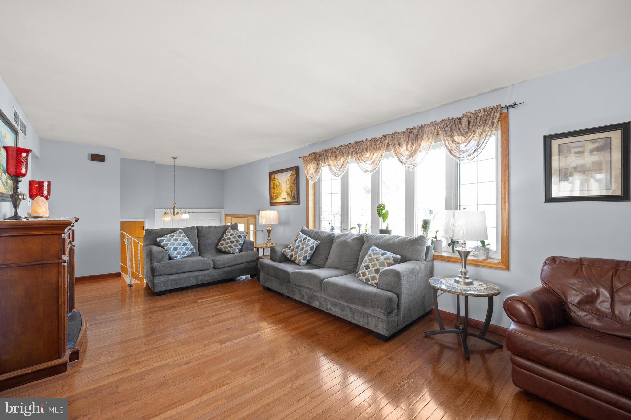 BUSTLETON - Residential