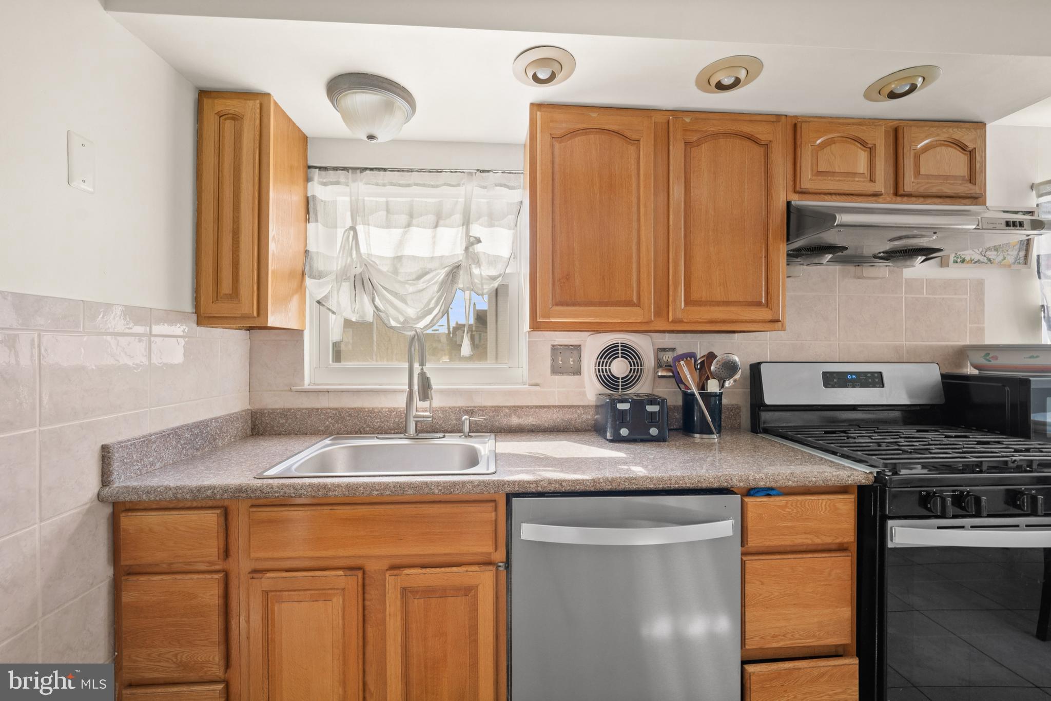 BUSTLETON - Residential