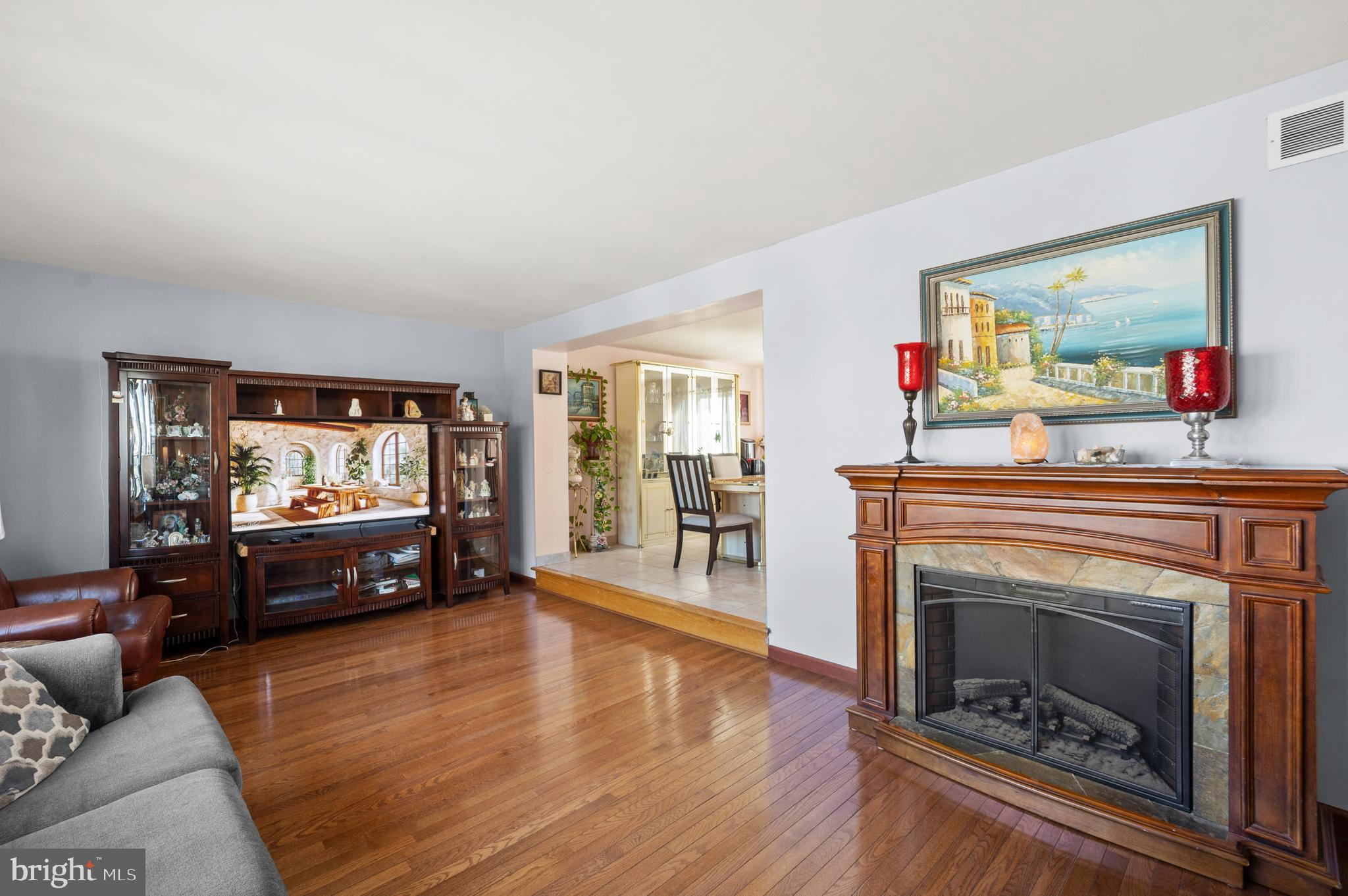 BUSTLETON - Residential