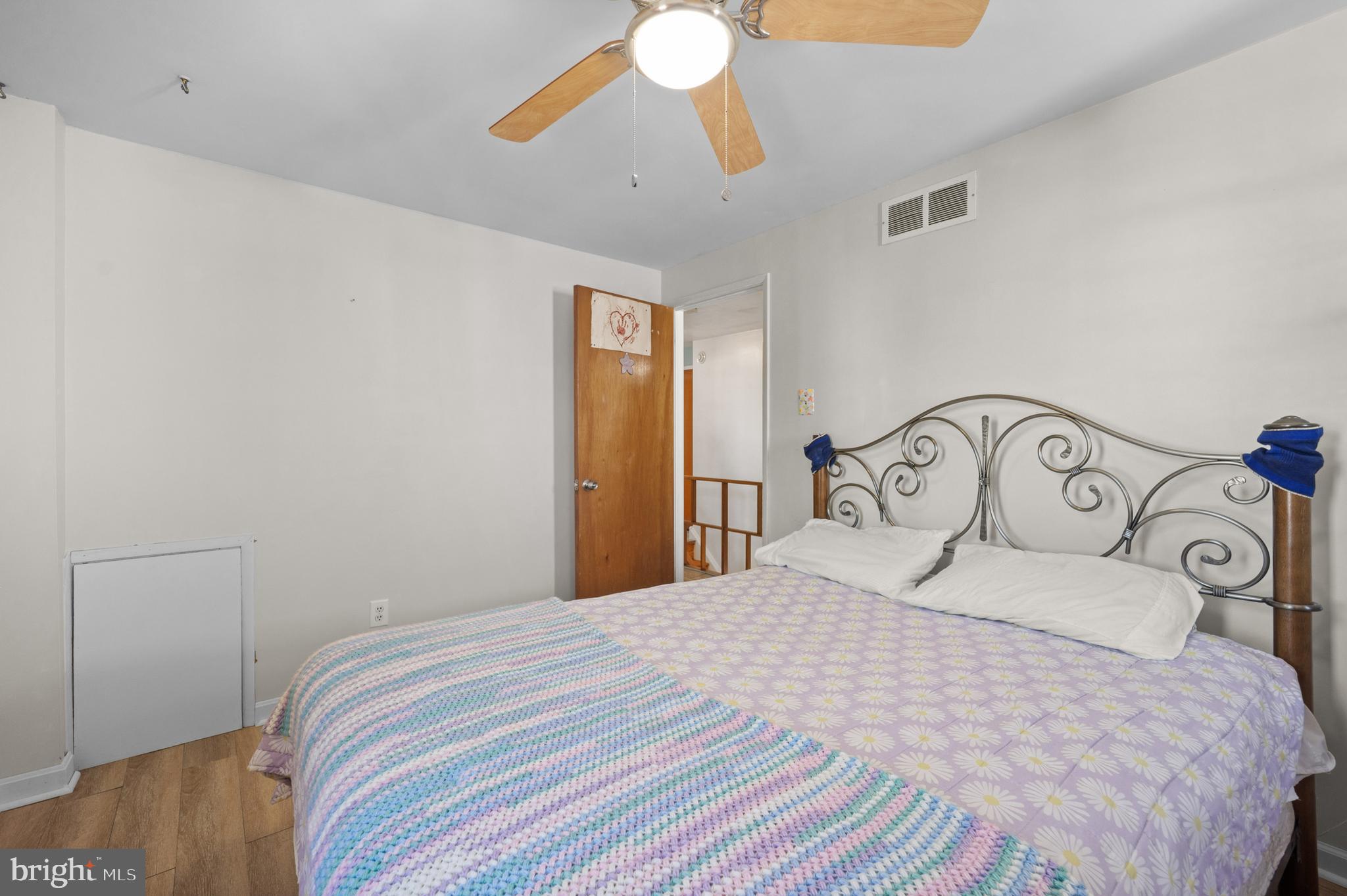 BUSTLETON - Residential