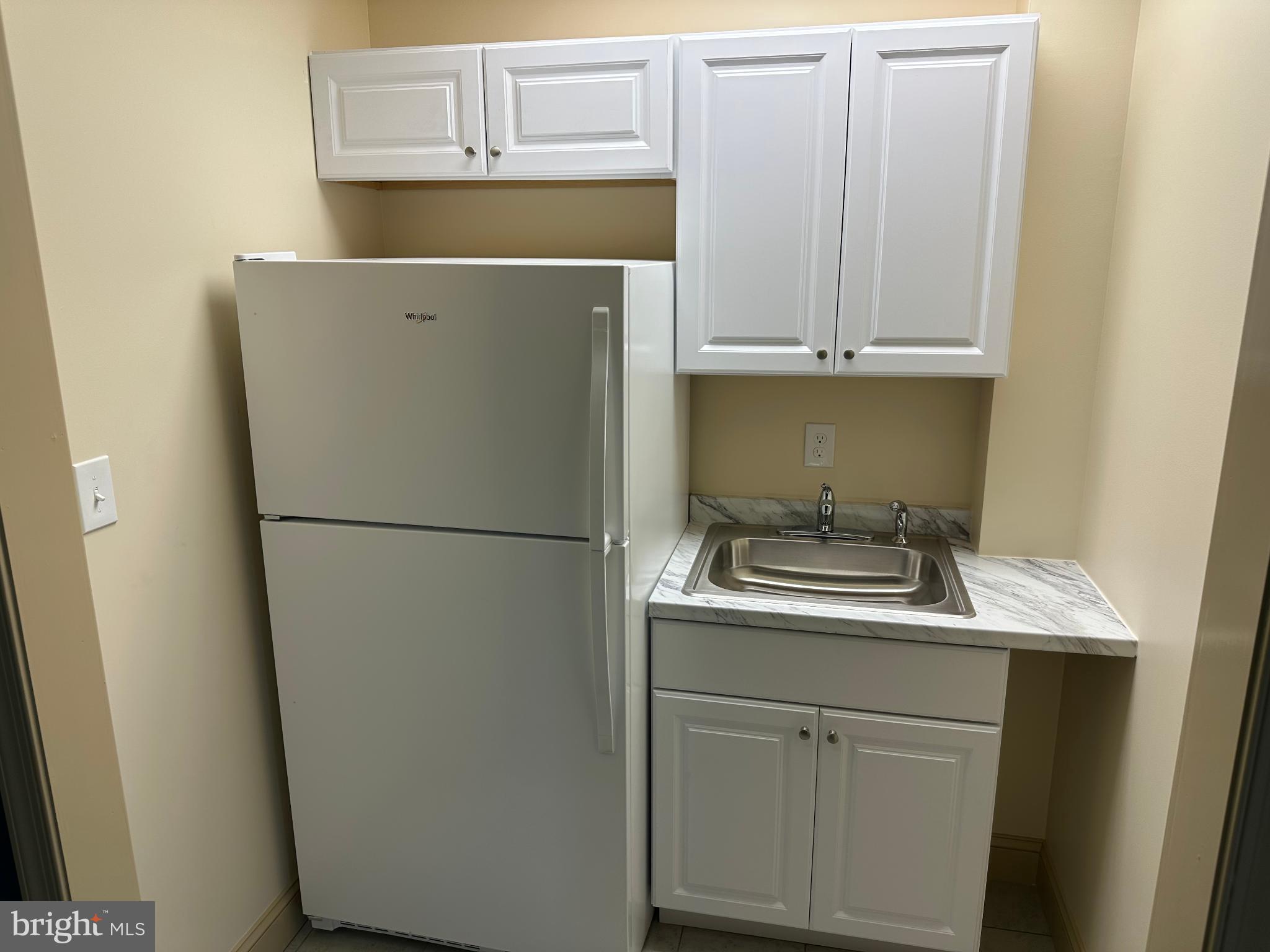 FAIRFAX COMMONS - Commercial Sale