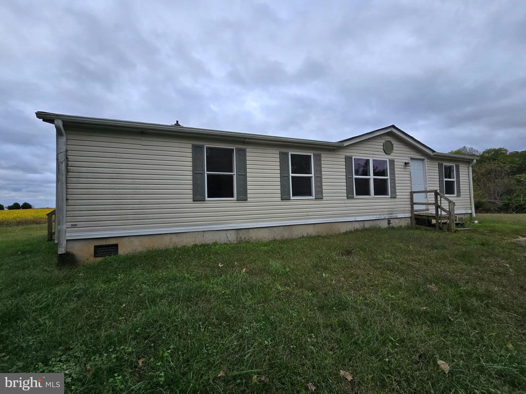 Photo of 2378 Ullainee Road, CARET, VA 22436 (MLS # VAES2002074)