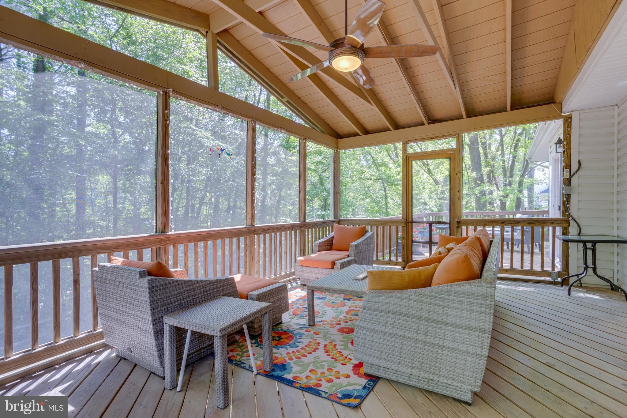 8801 AQUARY COURT