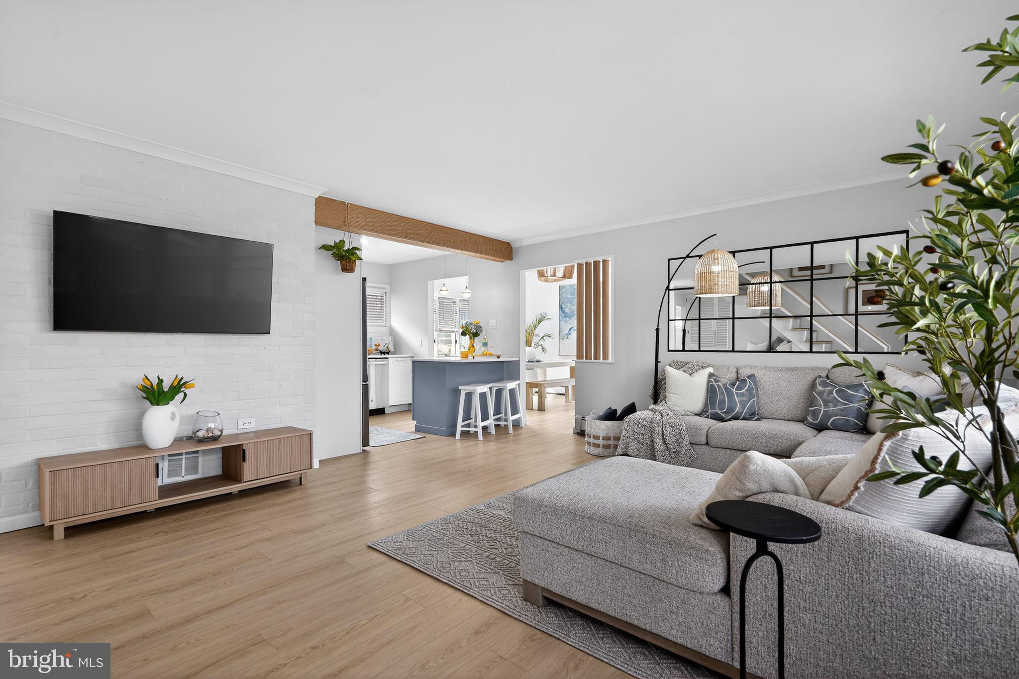 RED CEDAR HILL - Residential