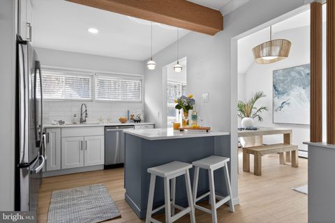 25 RUBY LANE LEVITTOWN PA 19055