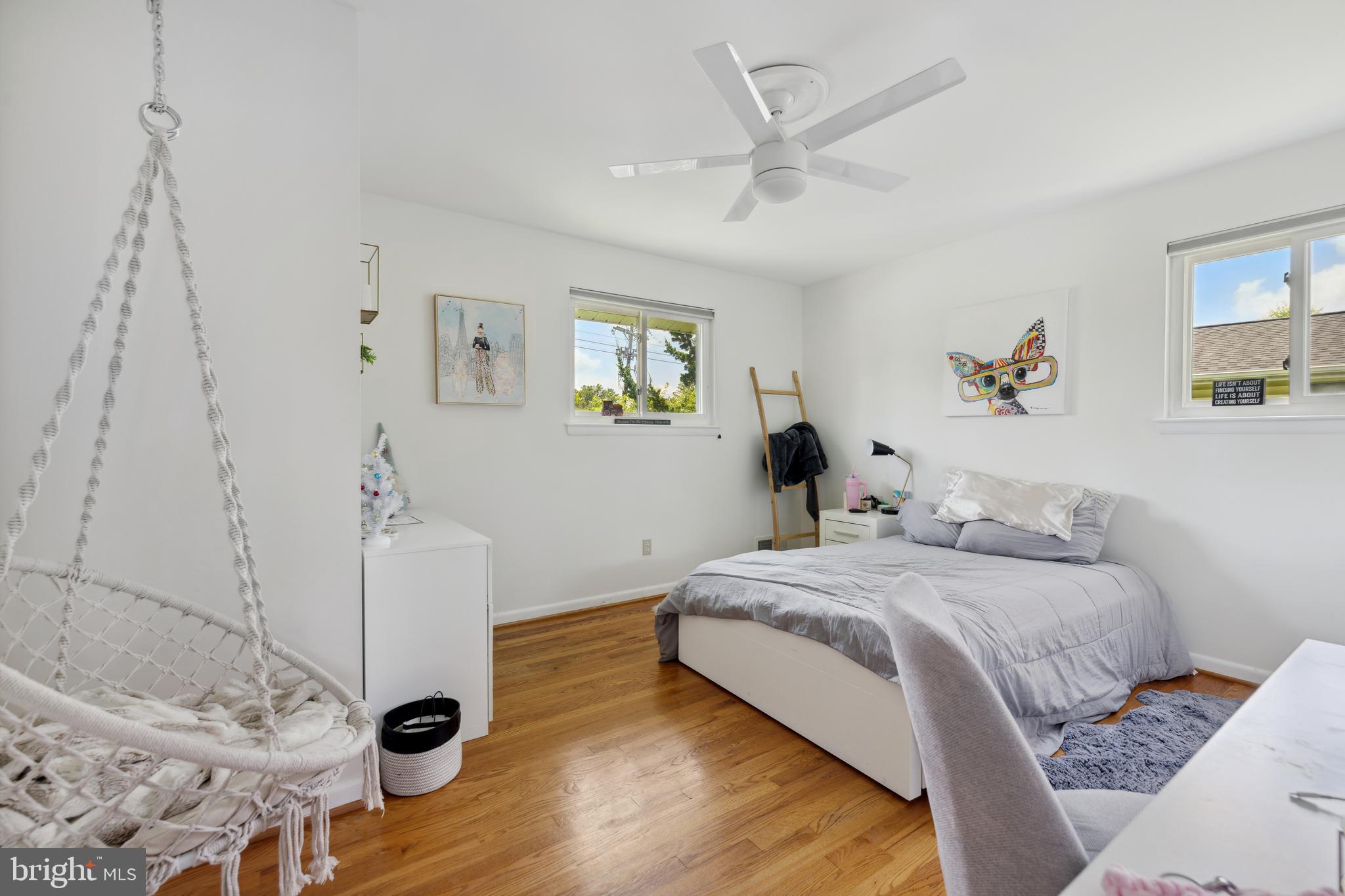 MONTROSE - Residential