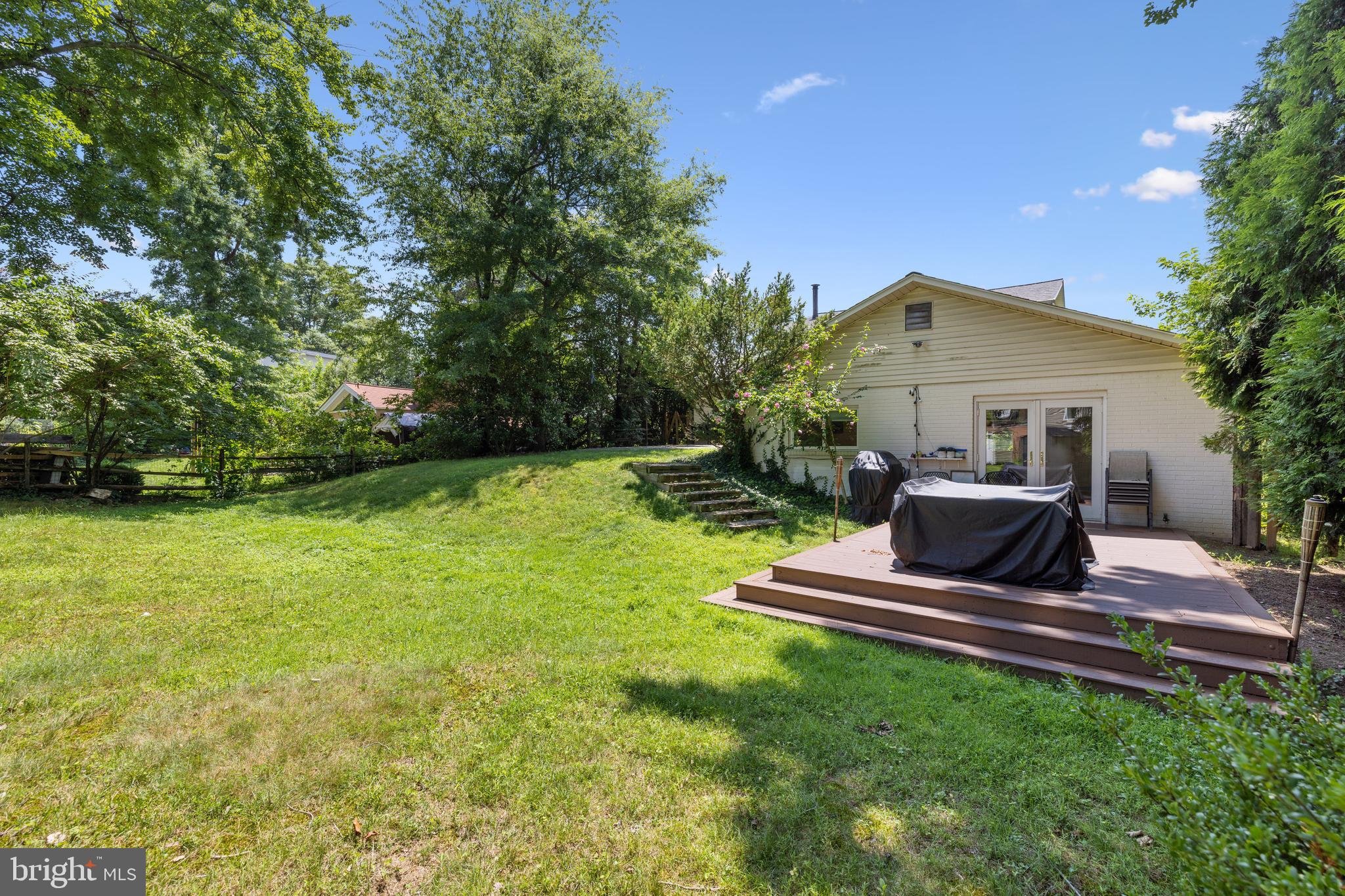 MONTROSE - Residential