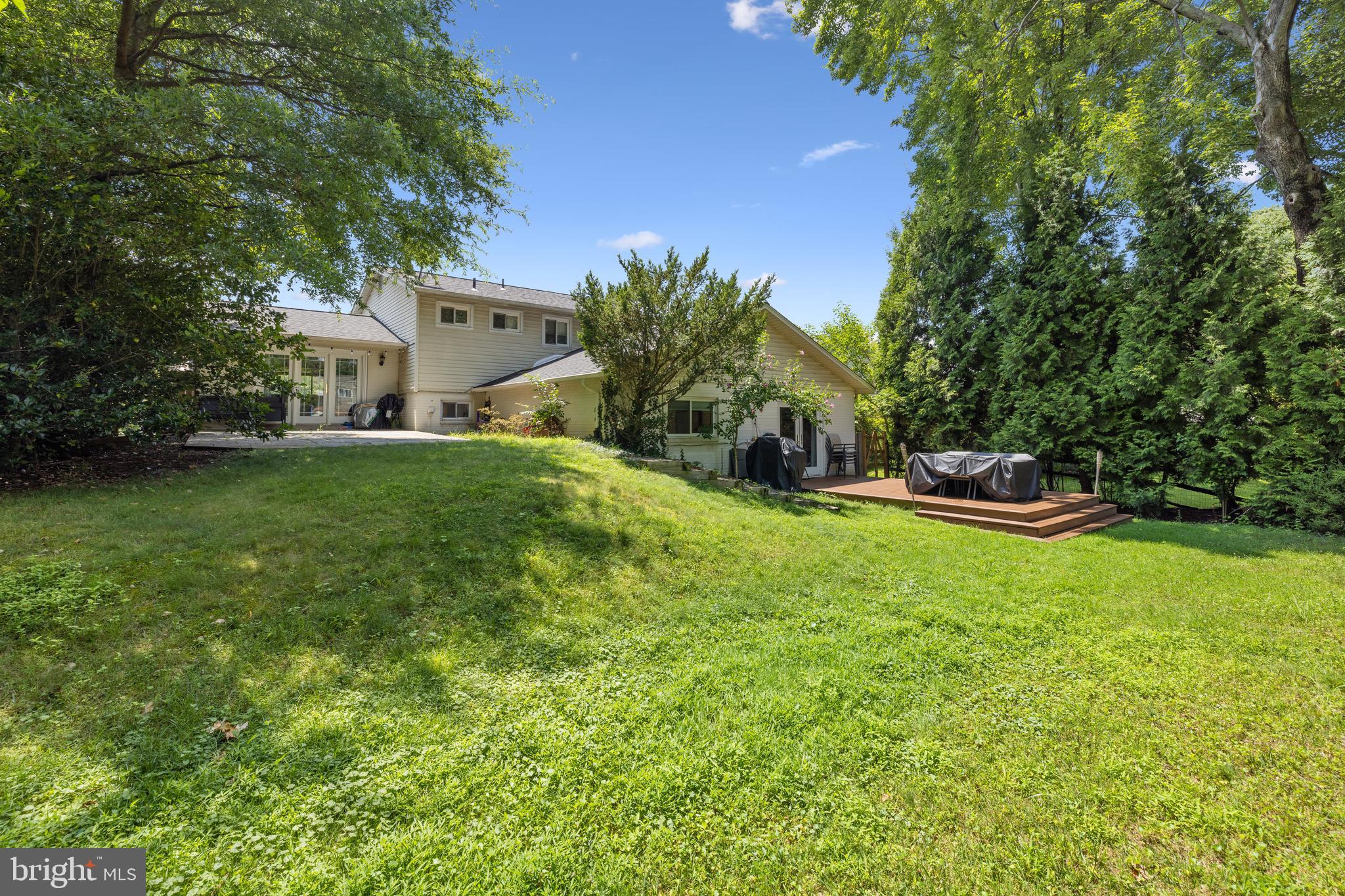 MONTROSE - Residential