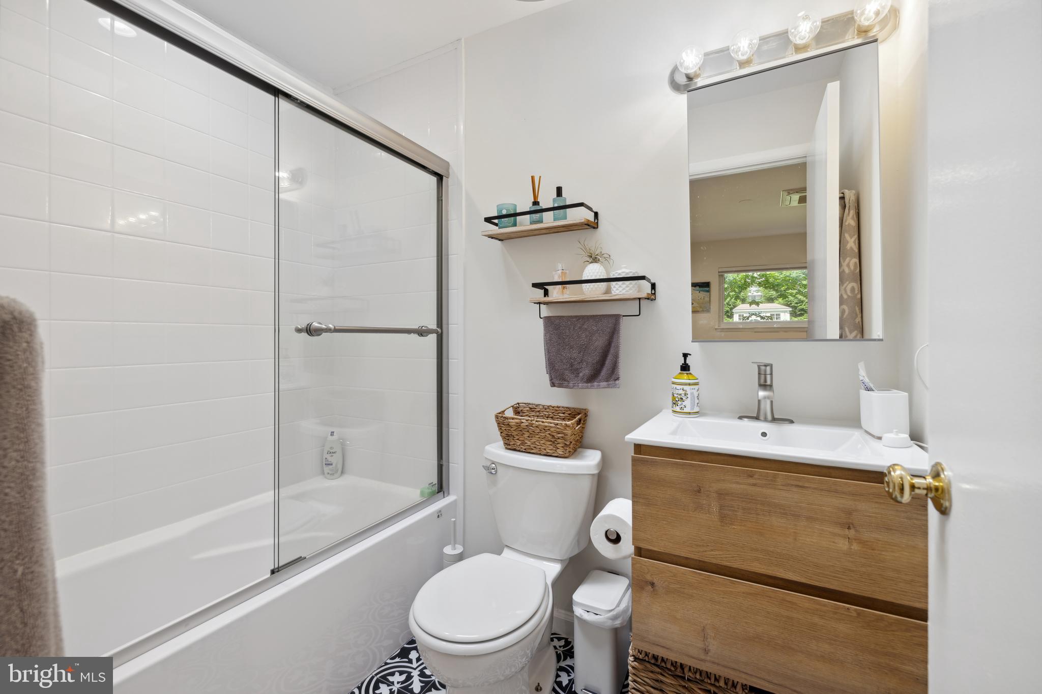 MONTROSE - Residential