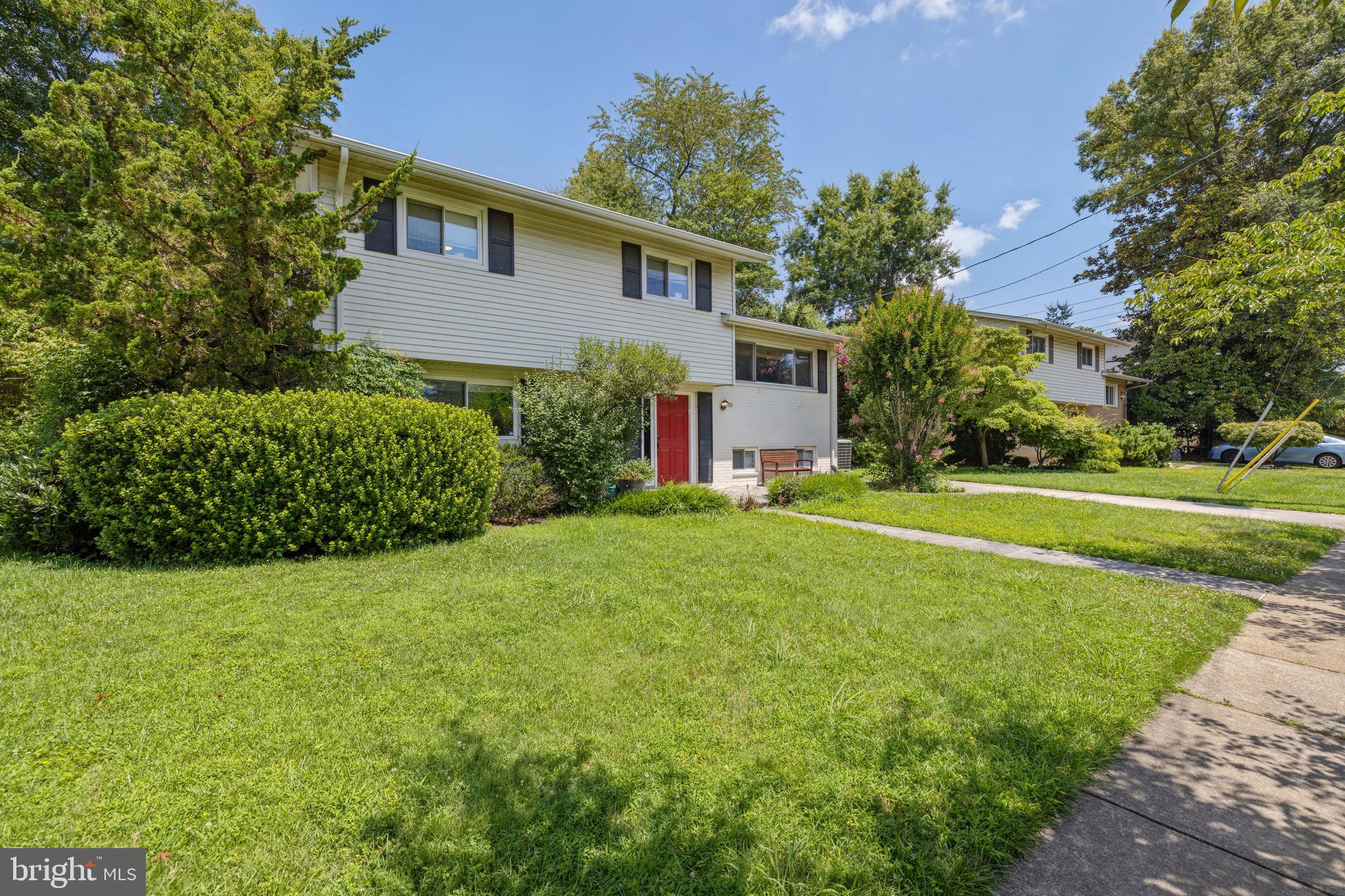 MONTROSE - Residential