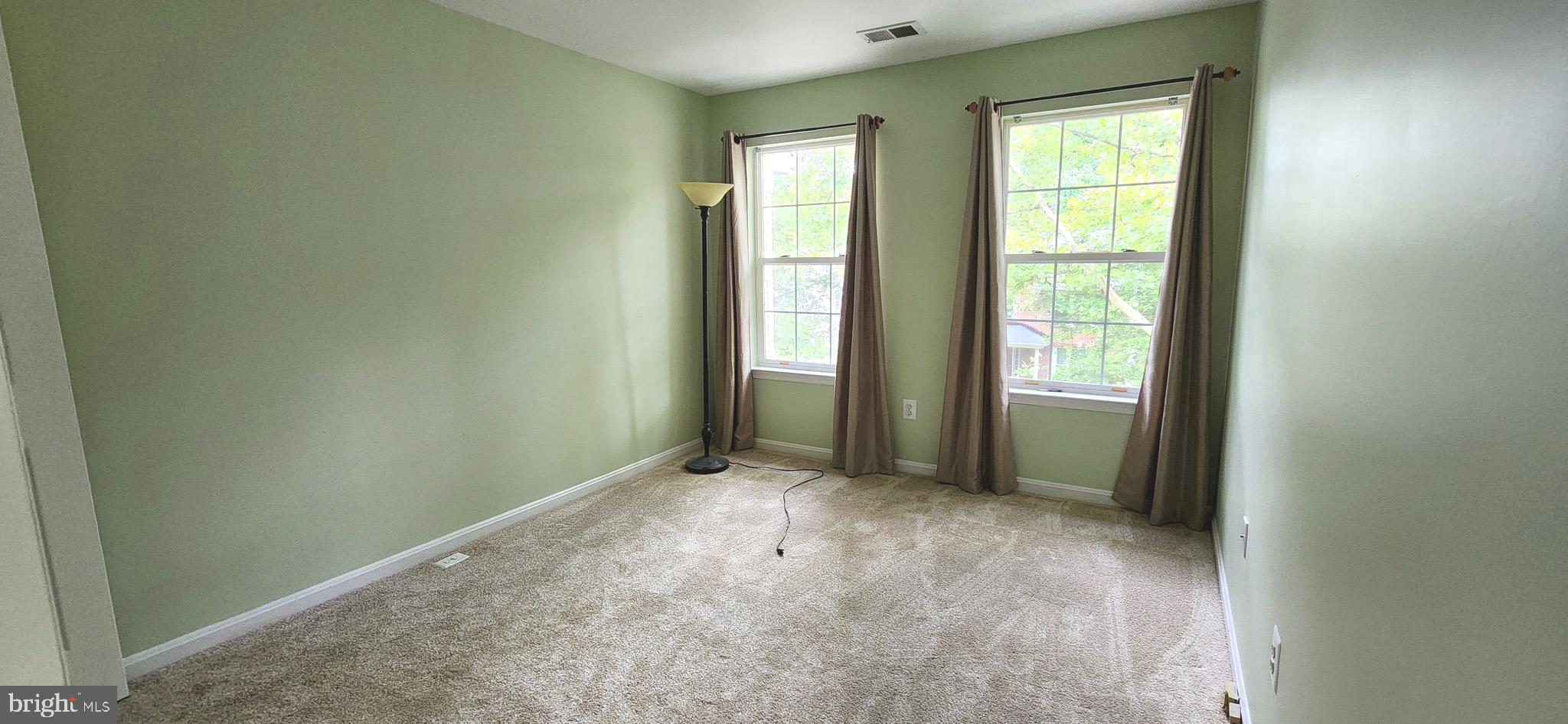 RUSSETT GREEN - Residential Lease