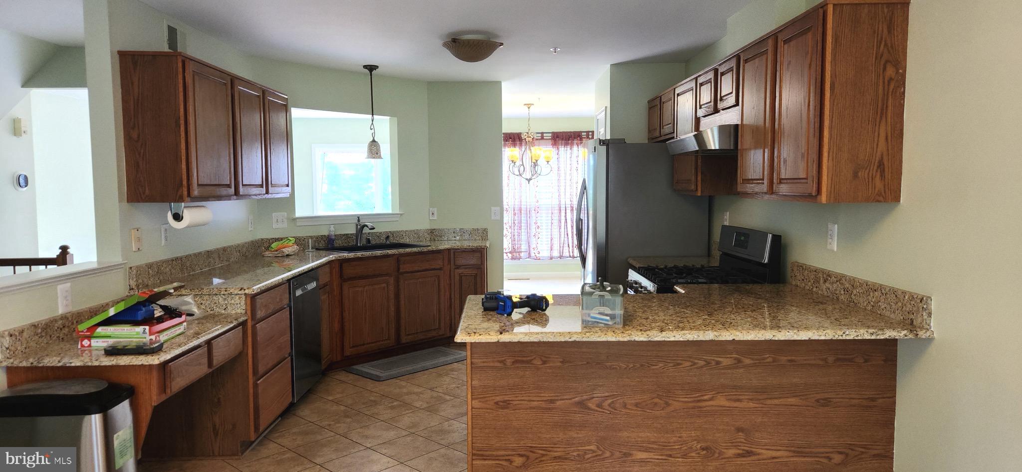 RUSSETT GREEN - Residential Lease