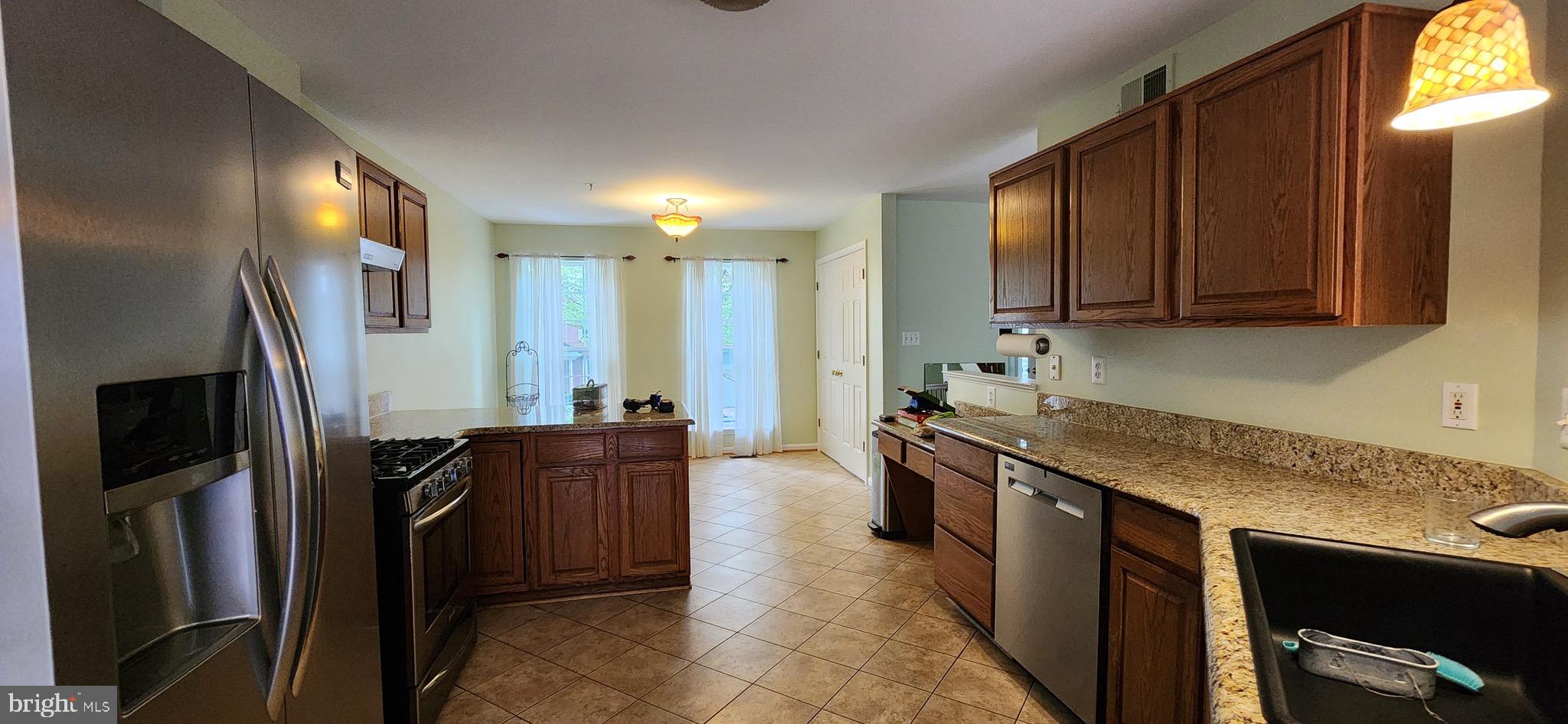 RUSSETT GREEN - Residential Lease