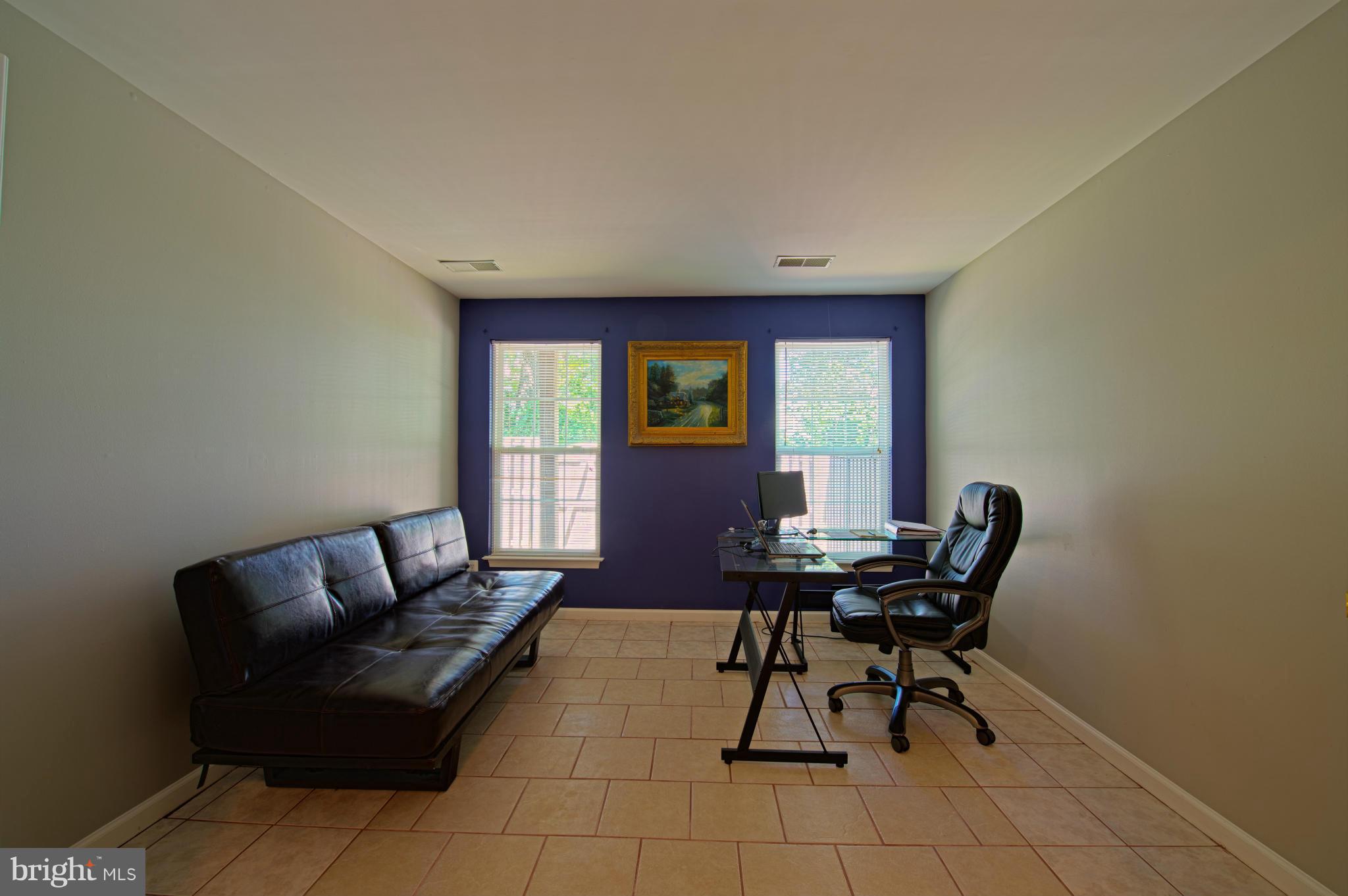 COMPTON VILLAGE - Residential