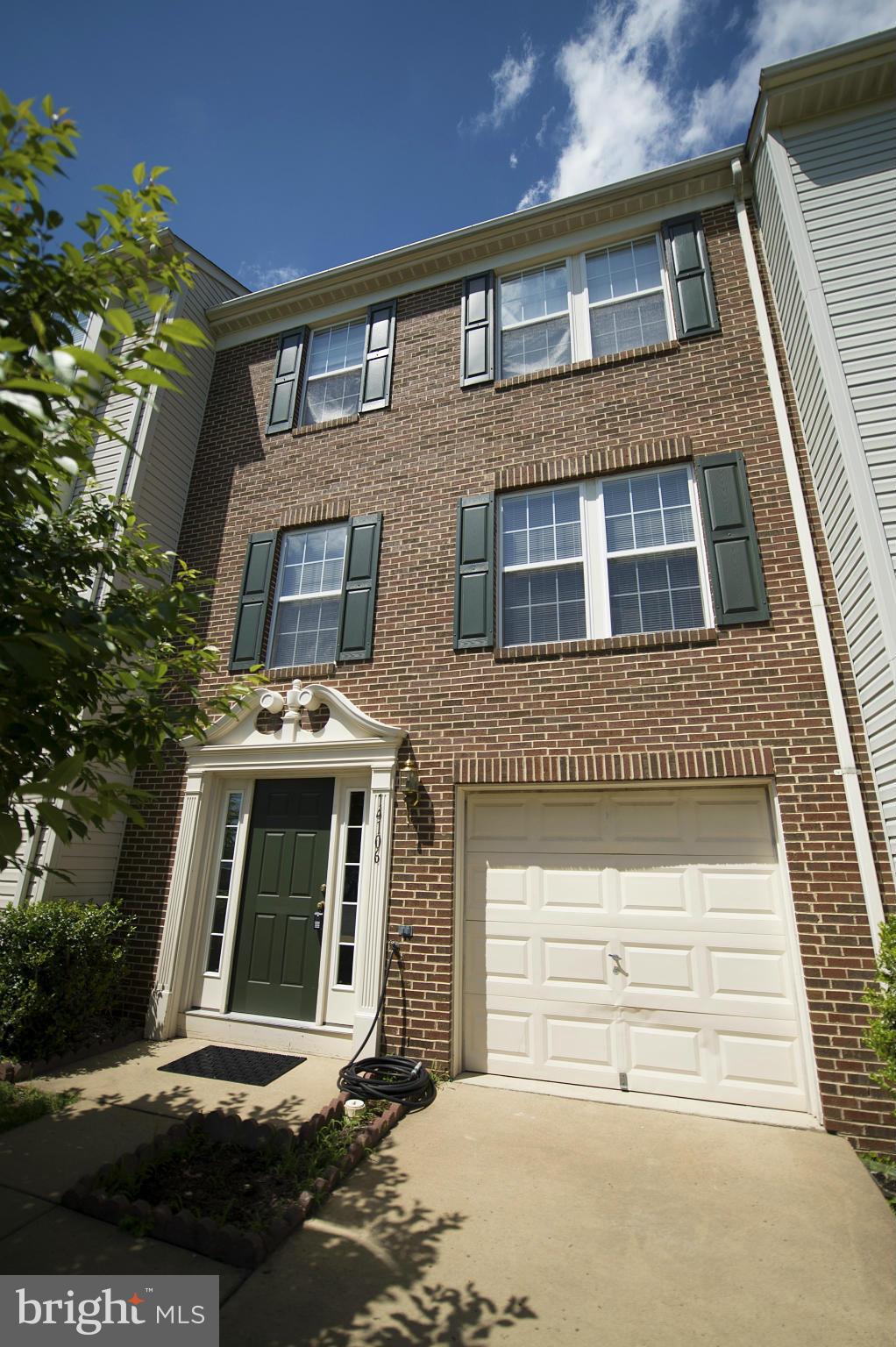 COMPTON VILLAGE - Residential