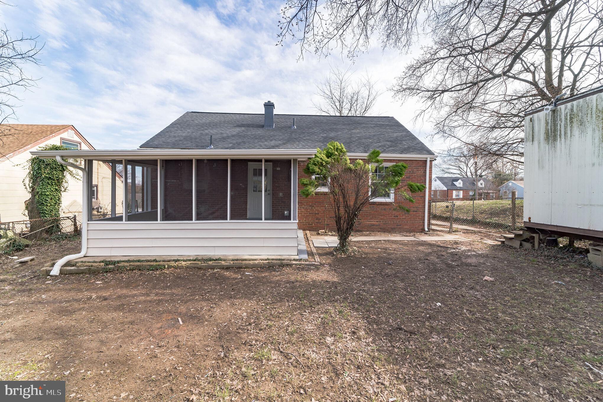 QUEENS CHAPEL MANOR - Residential