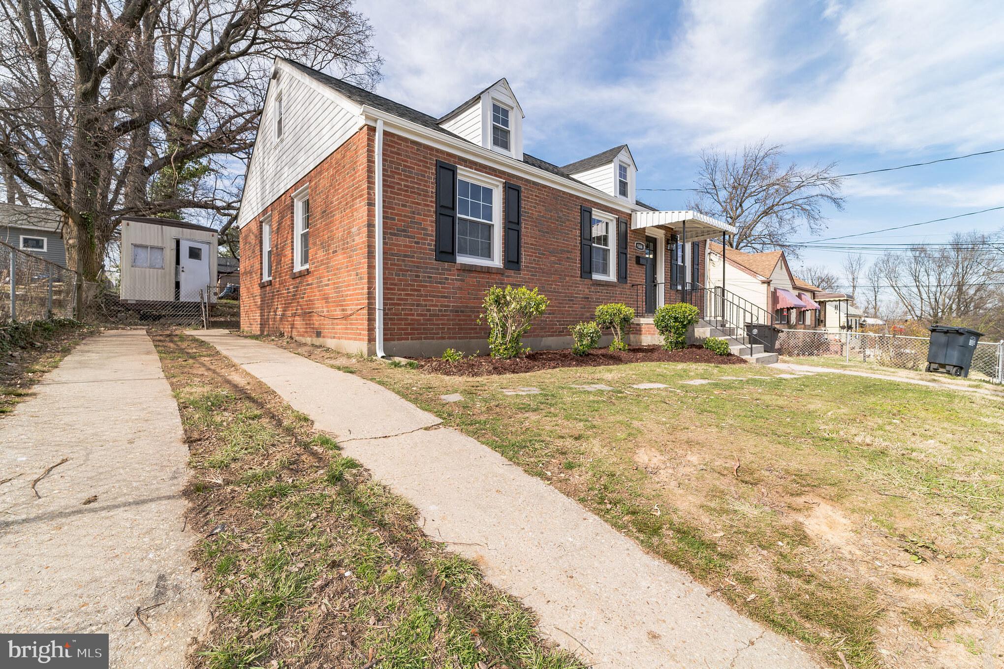 QUEENS CHAPEL MANOR - Residential