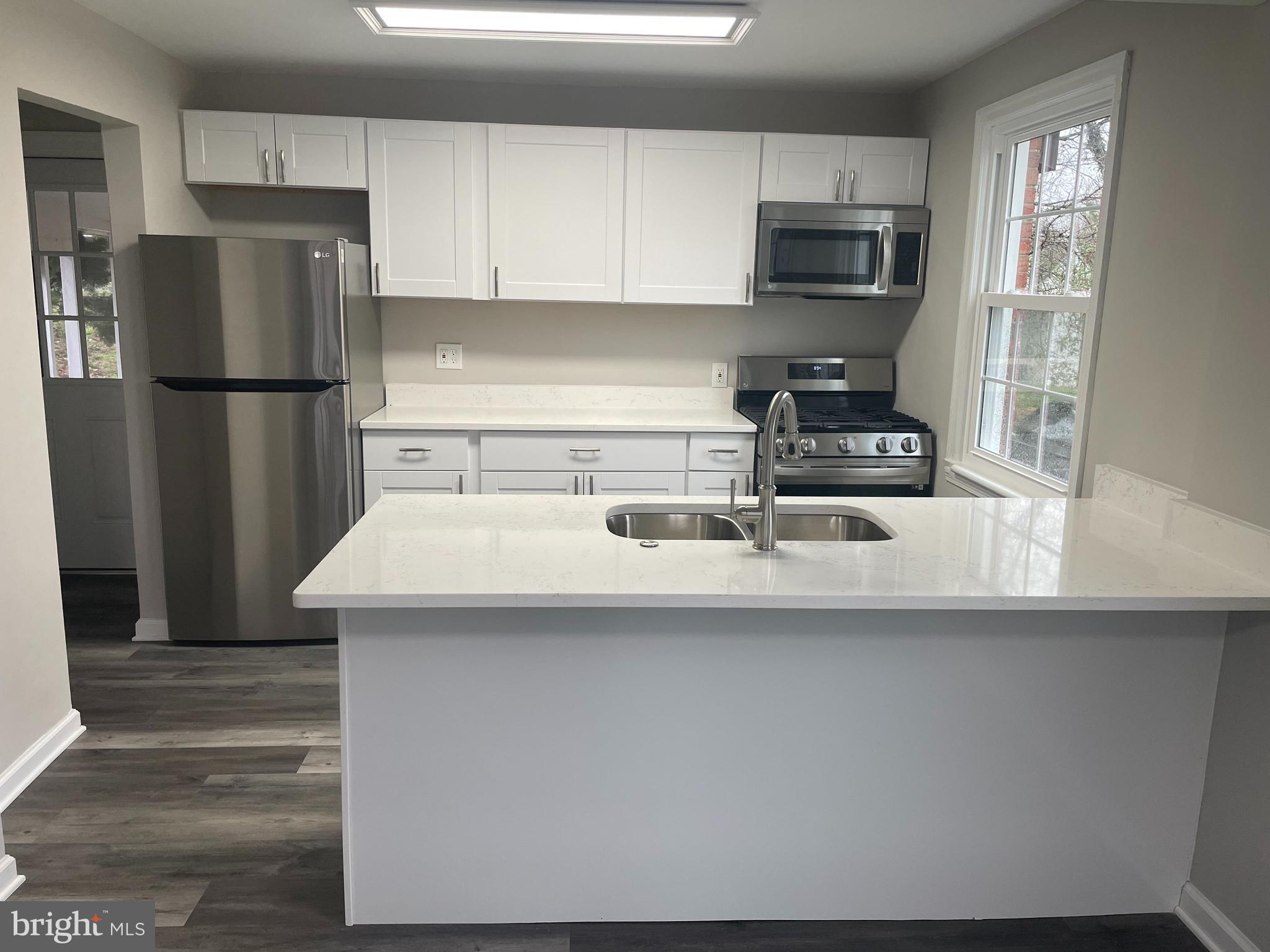 QUEENS CHAPEL MANOR - Residential