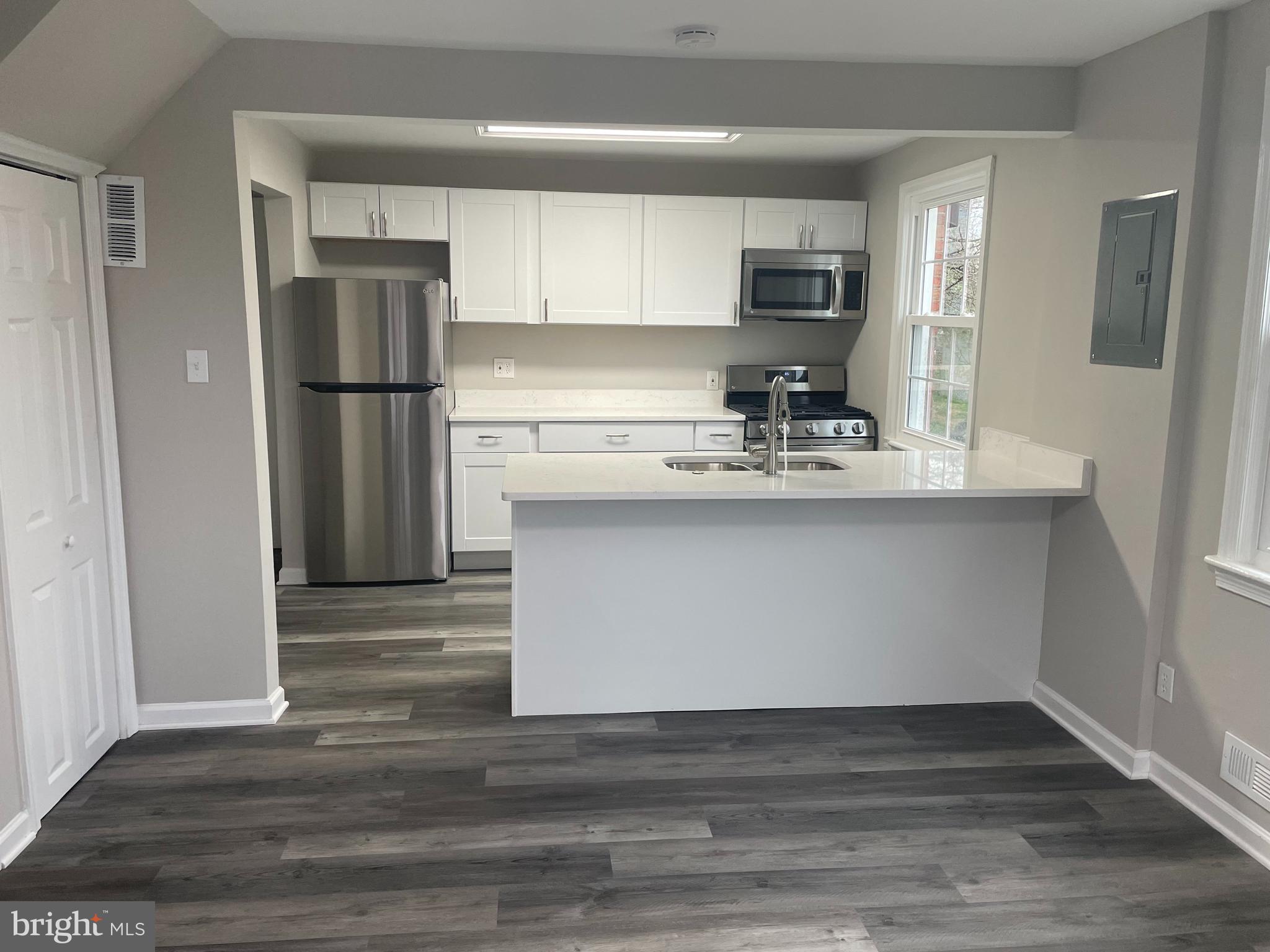 QUEENS CHAPEL MANOR - Residential