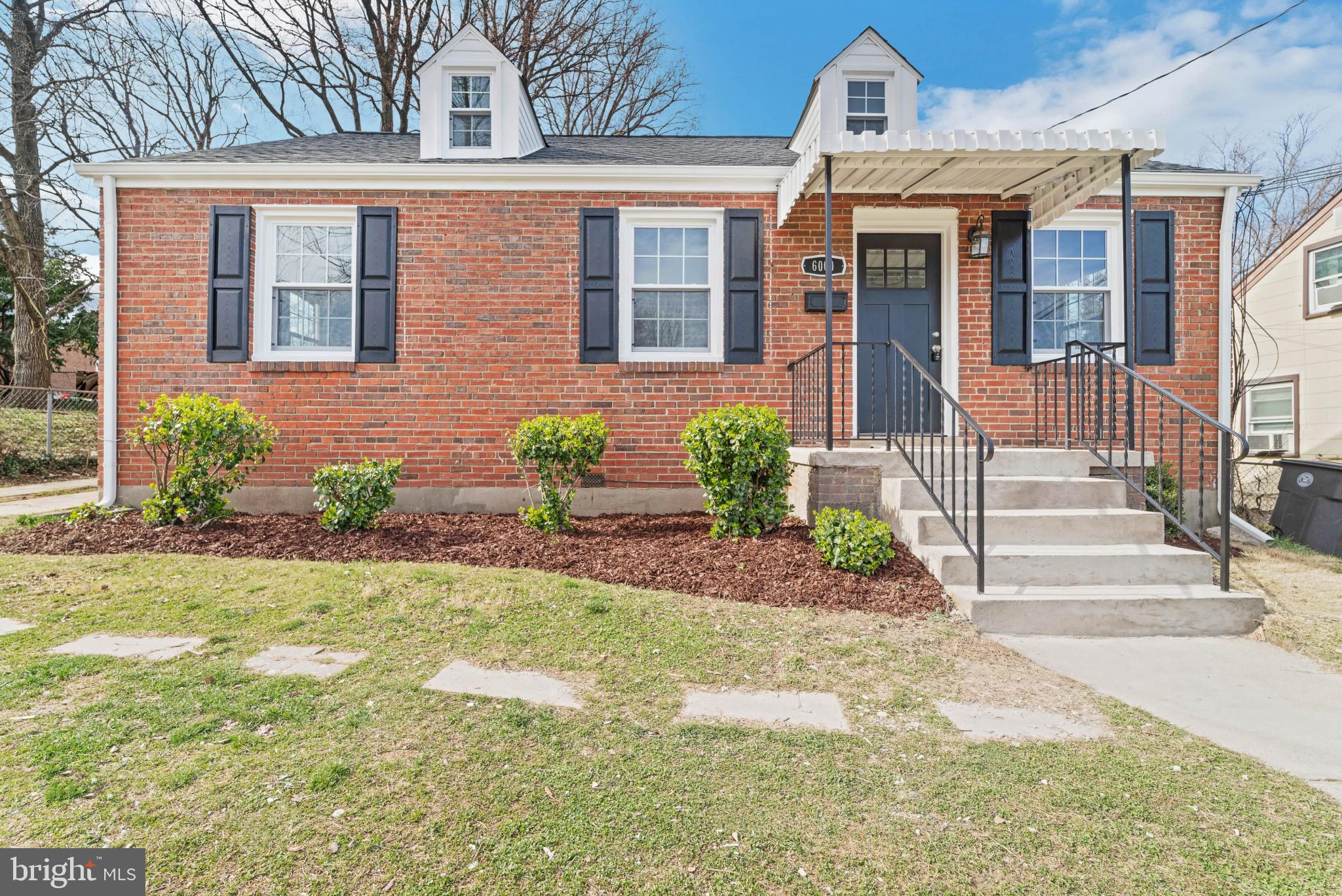 QUEENS CHAPEL MANOR - Residential