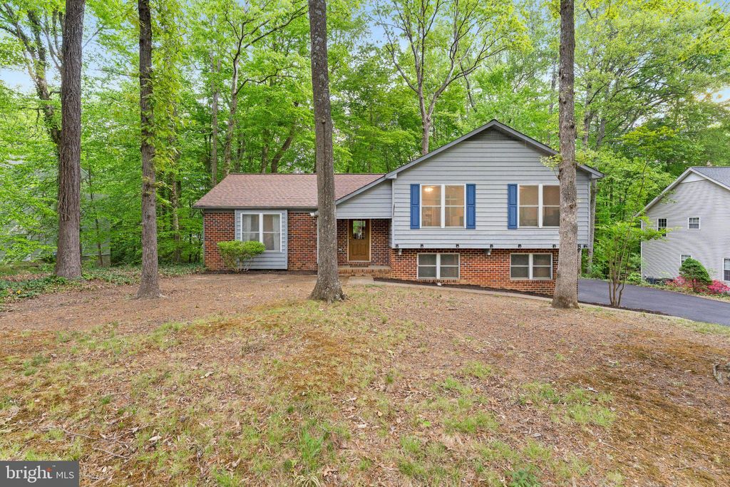 Photo of 8 Adam Court, FREDERICKSBURG, VA 22405 (MLS # VAST2048632)
